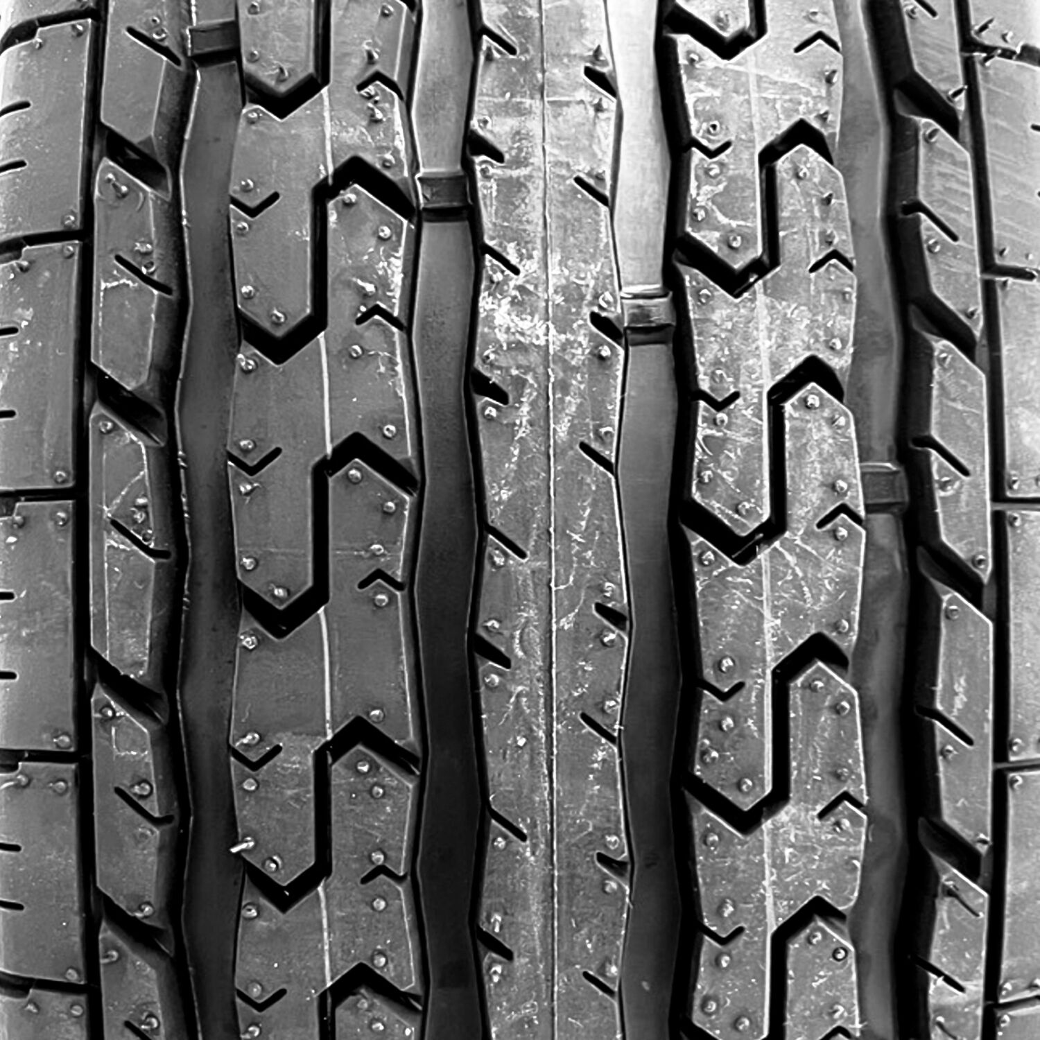 RubberMaster RM76 ST 205/75R15 E (10 Ply) 15x6 5 x 114.3 White Modular