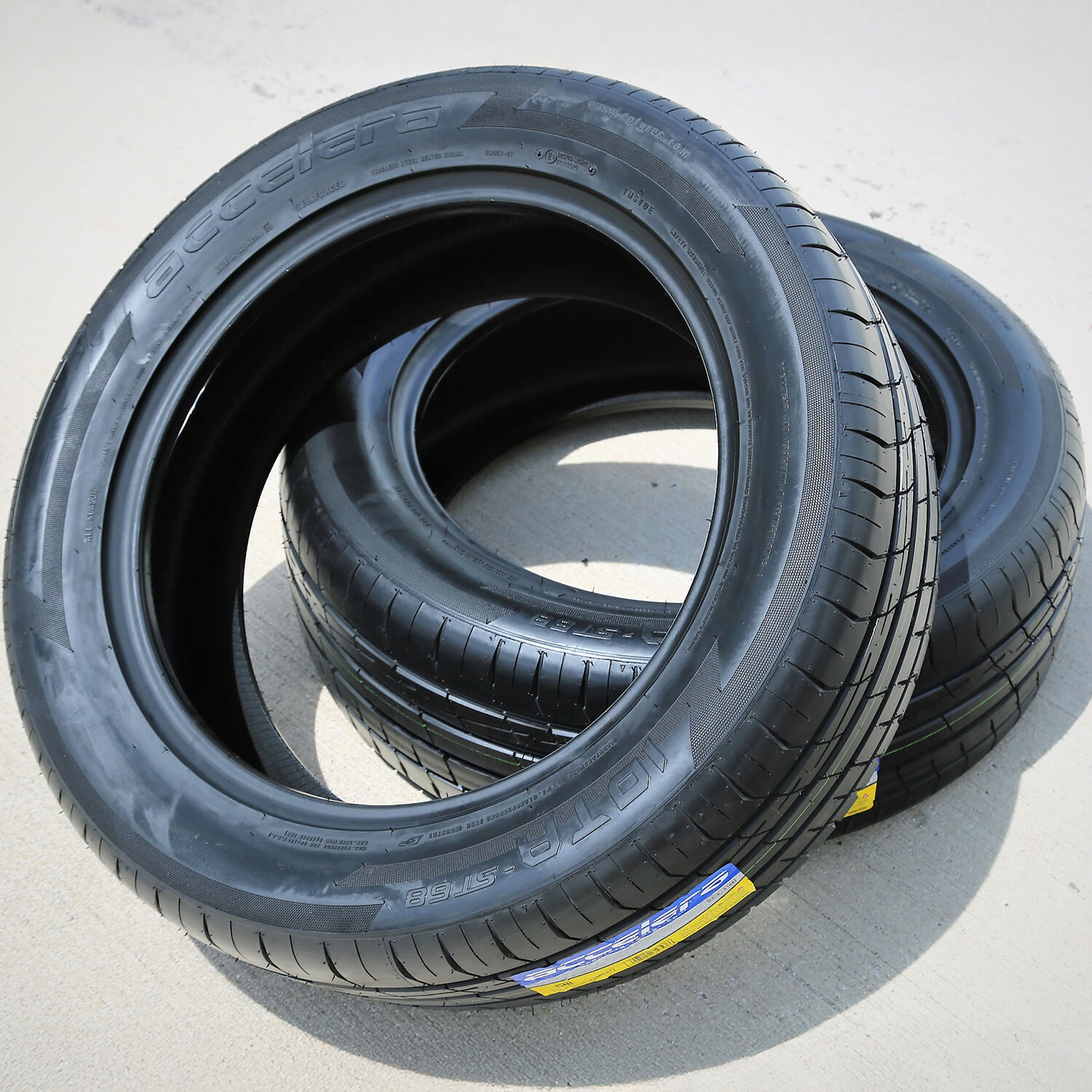 Accelera Iota ST68 265/60R18 114V XL