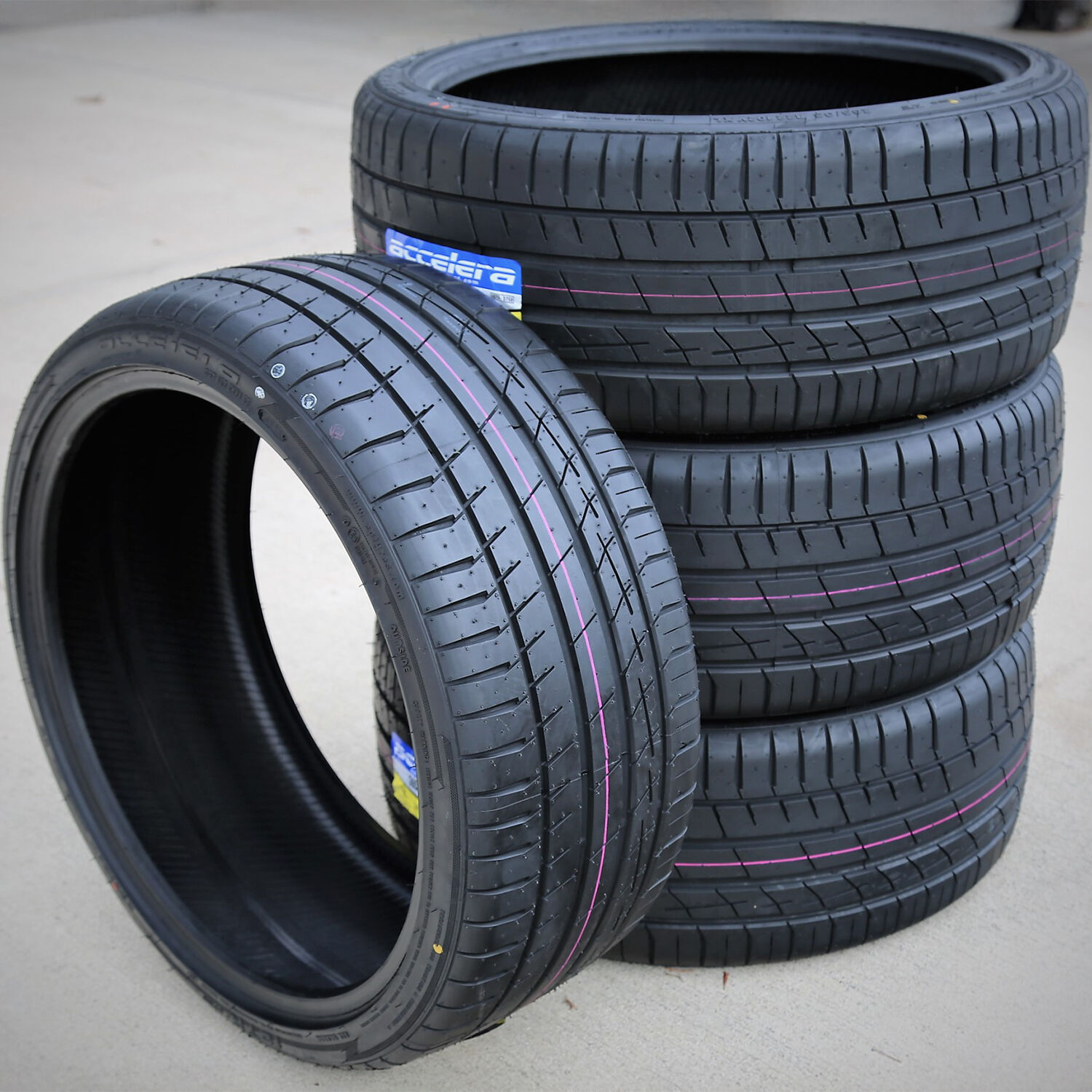 Accelera Iota ST68 265/35R22 102V XL