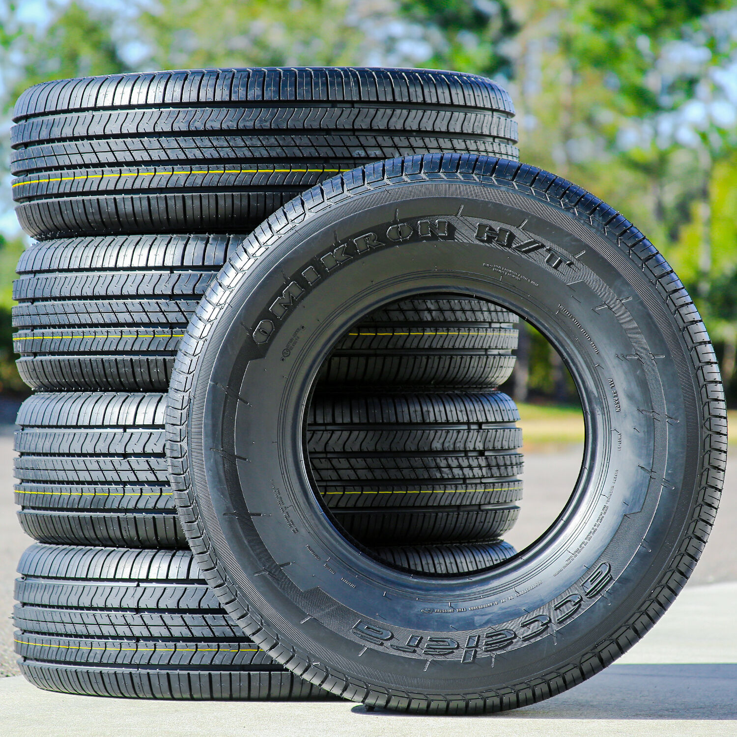 Accelera Omikron H/T 235/65R17 104H