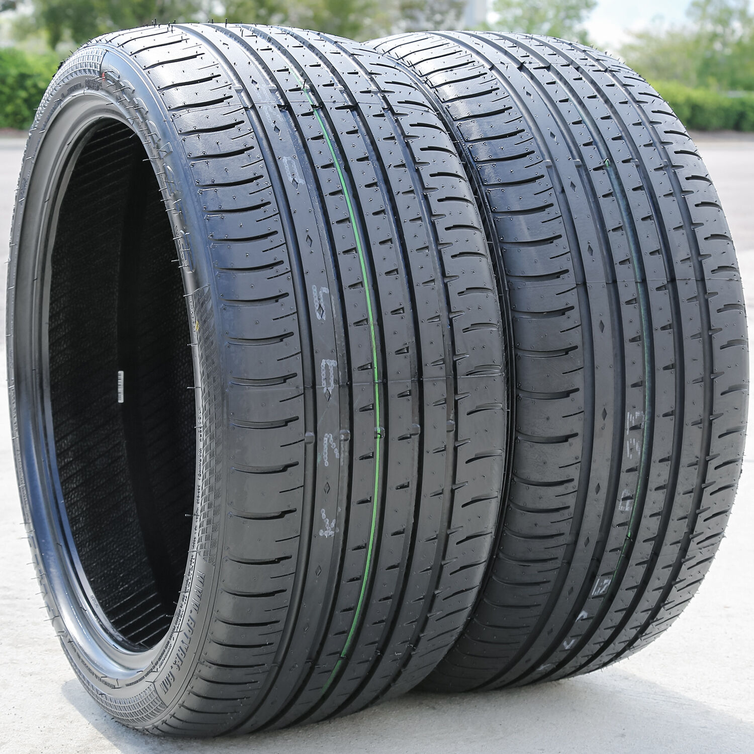 Accelera Phi 2 275/35R18 ZR 99Y XL