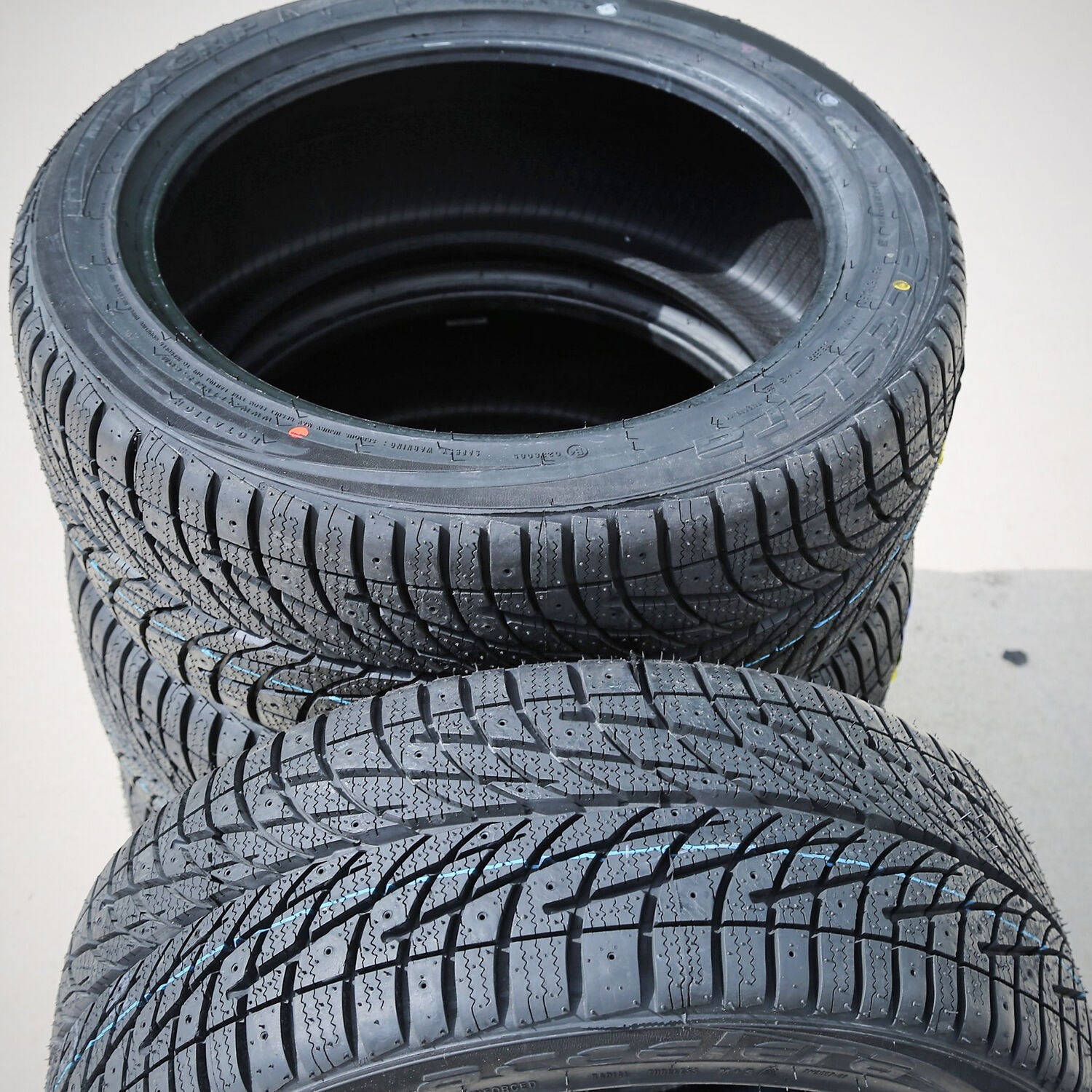 Set of 4 Accelera X-Grip 225/50R17 98V XL