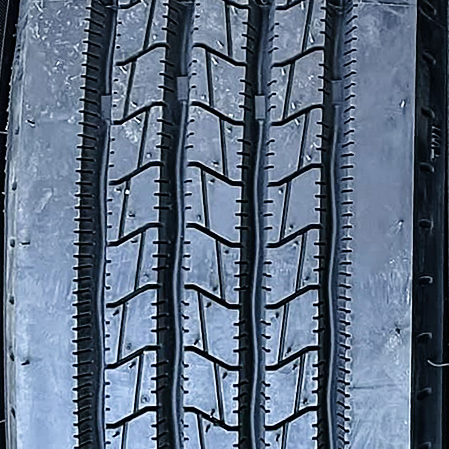 ACTN AP-580 225/70R19.5 128/126M G (14 Ply)