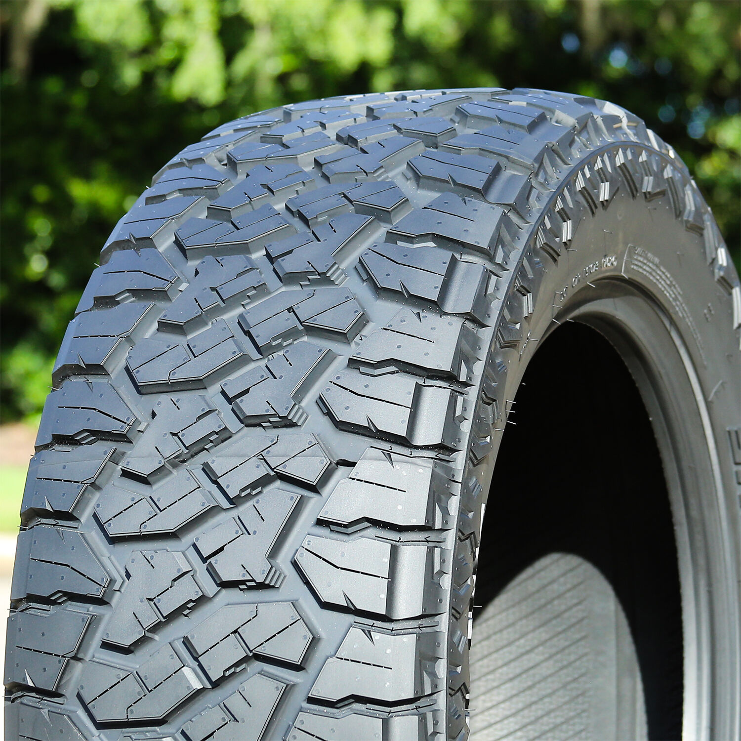 Aplus Shredder RTX (3 Ply Sidewall) LT 285/55R20 124/121S F (12 Ply)
