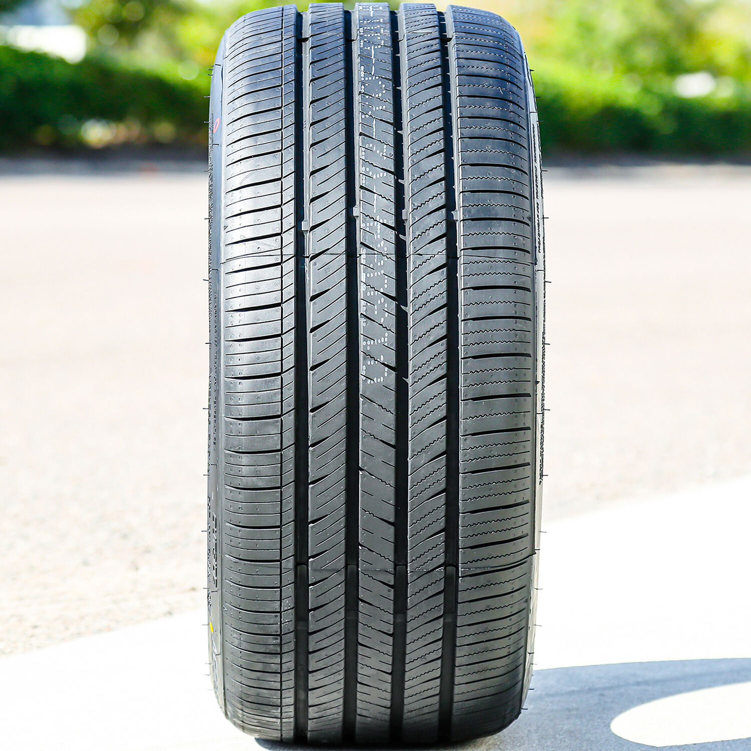 Arisun Aggressor ZS03 245/40R19 ZR 98W XL