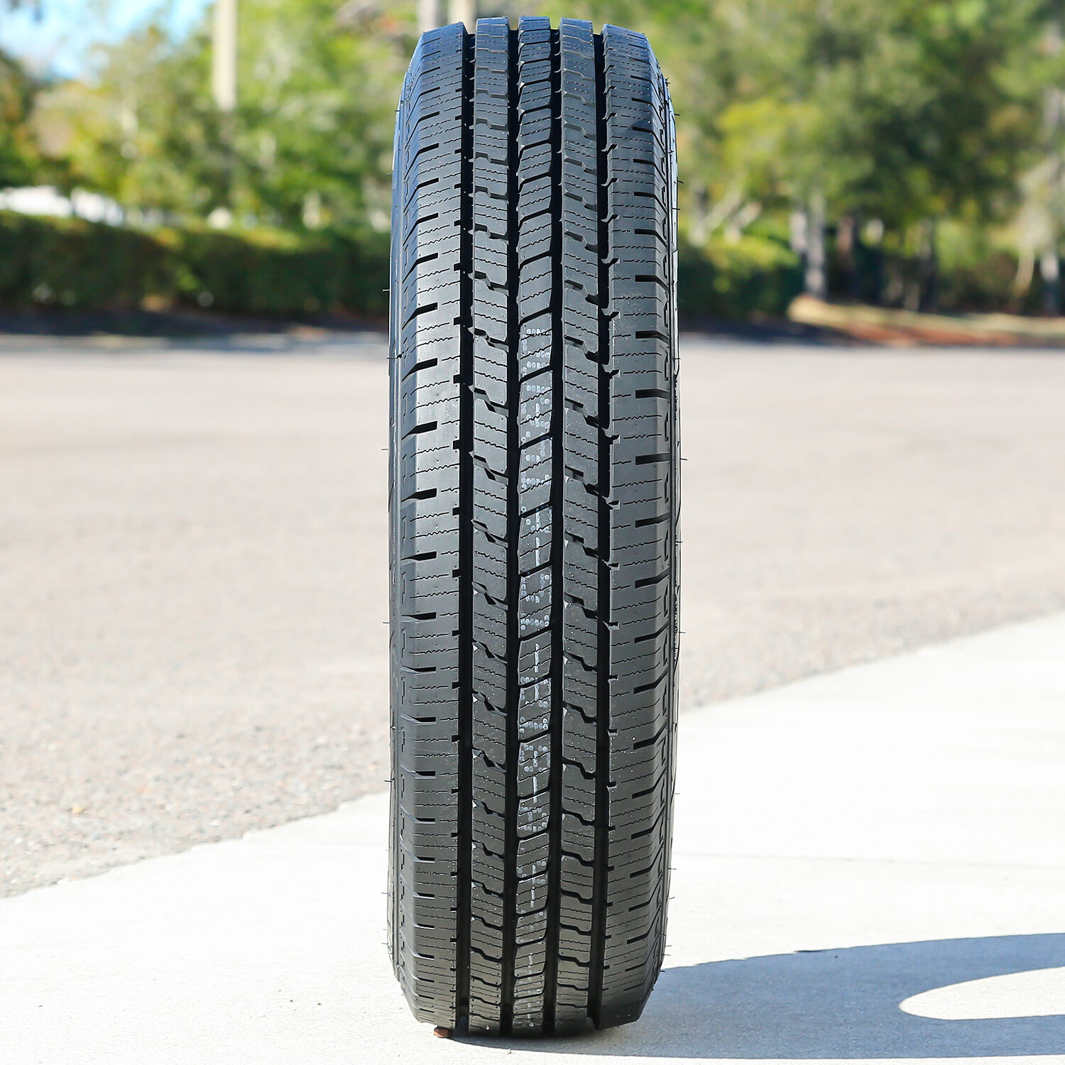 Arisun Aresta H/T ZG04 LT 215/85R16 115/112Q E (10 Ply)