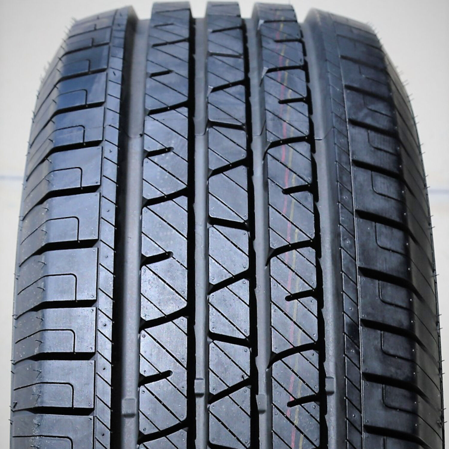 Armstrong Tru-Trac HT LT 285/70R17 121/118S E (10 Ply)