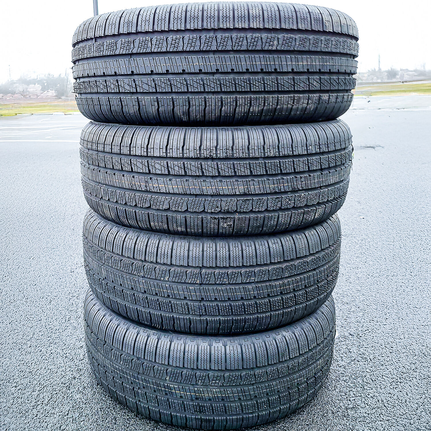 Armstrong Tru-Trac SU Flex 235/70R16 106T