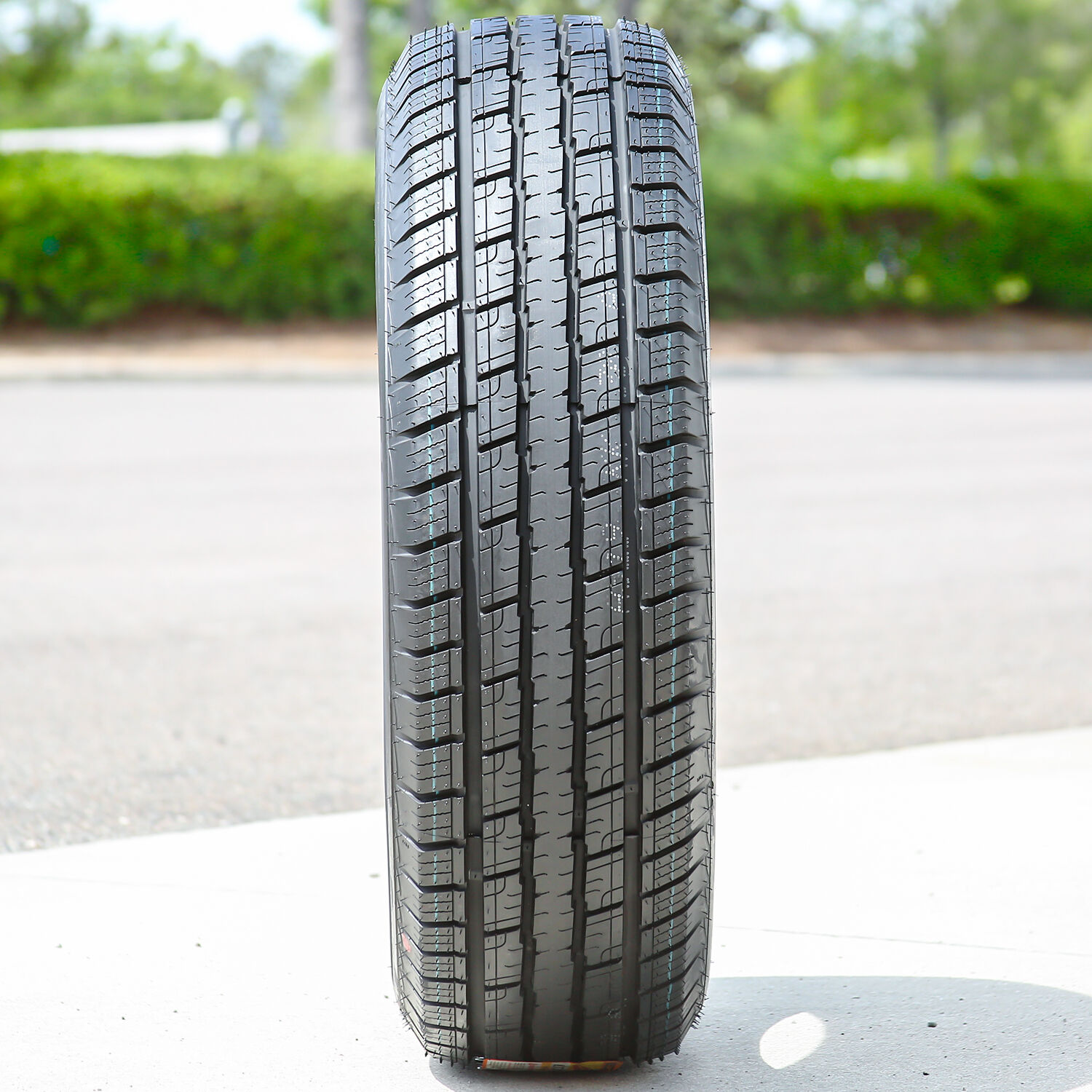 Set Of 4 Arroyo Eco Pro H/T 2 245/70R17 119S