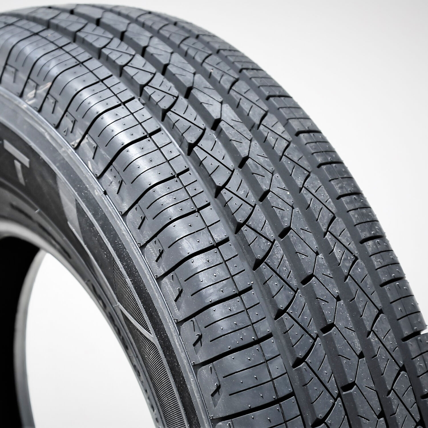 Arroyo Eco Pro H/T 235/65R17 108H XL