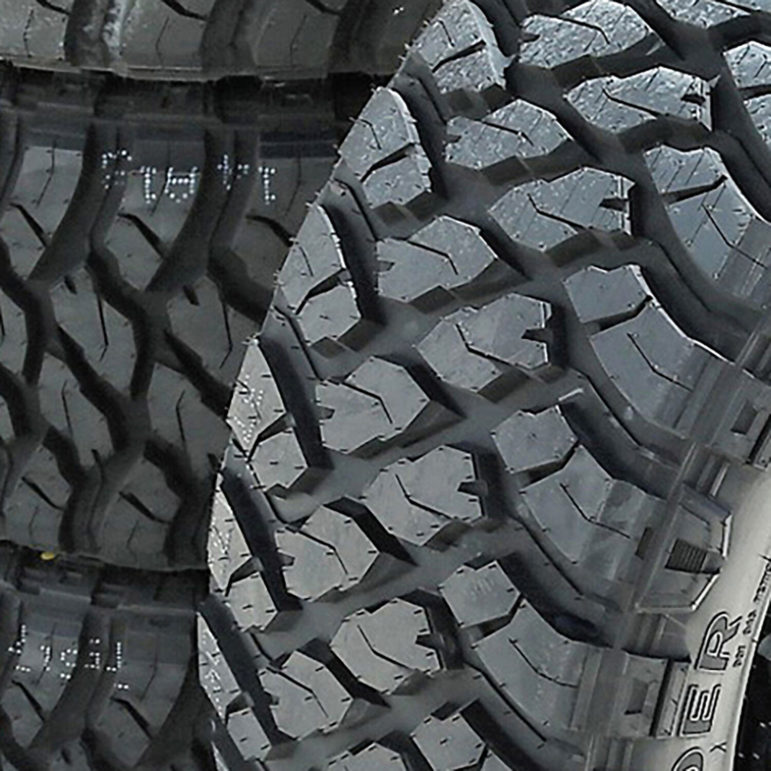 Atlander Roverclaw M/T I (3 Ply Sidewall) LT 33X12.50R20 114Q E (10 Ply)