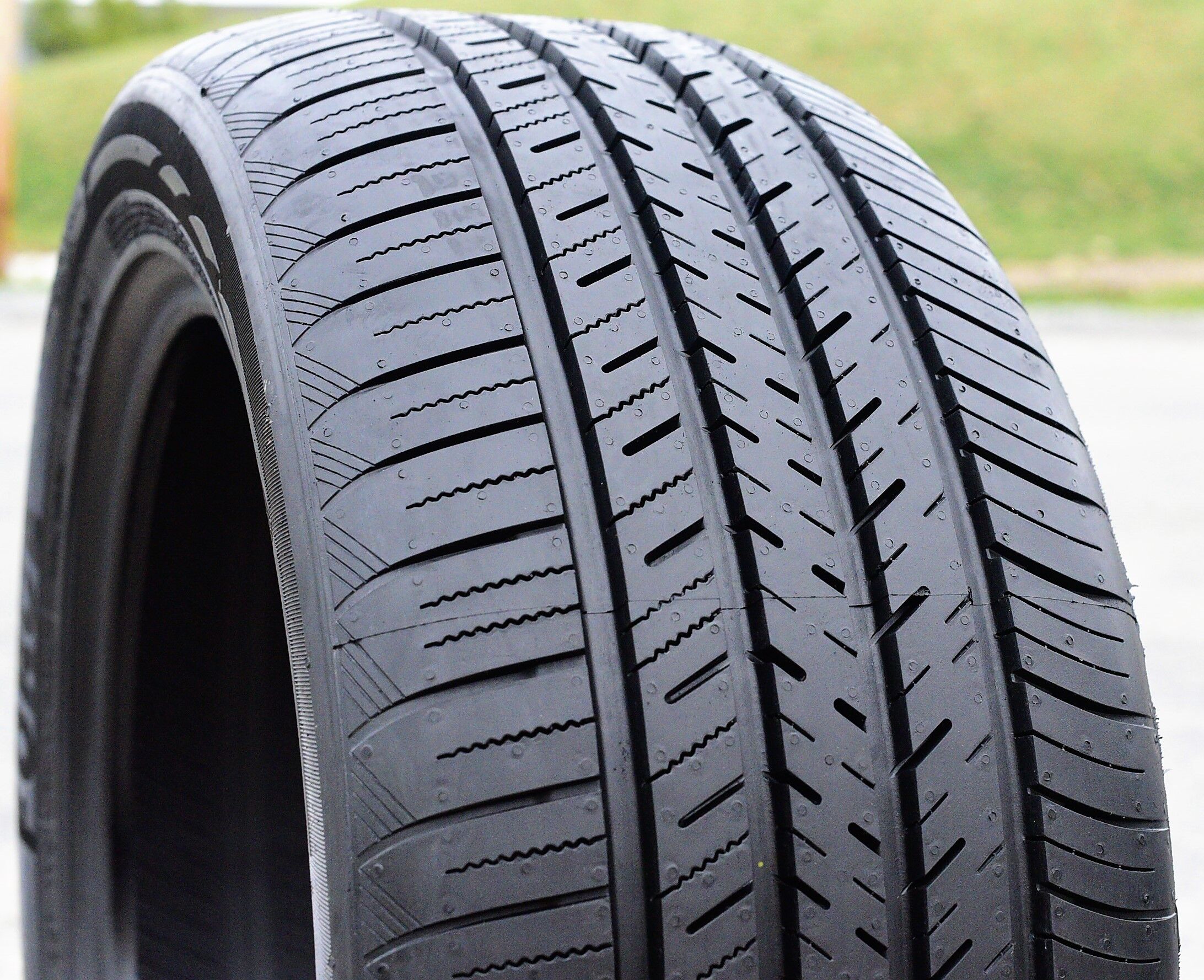 Atlas Tire Force UHP 215/55R16 97W XL