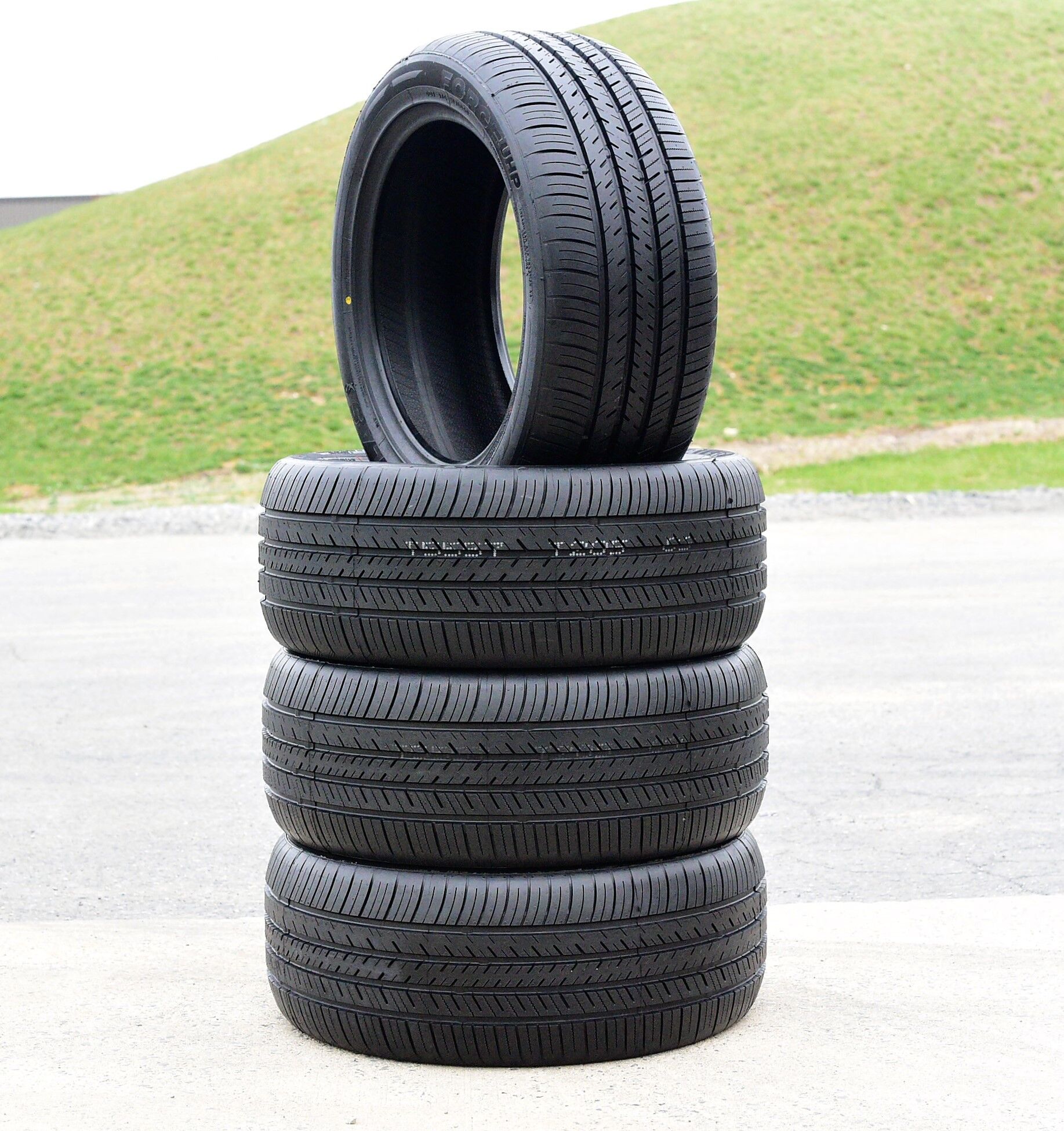 Atlas Tire Force UHP 215/55R16 97W XL