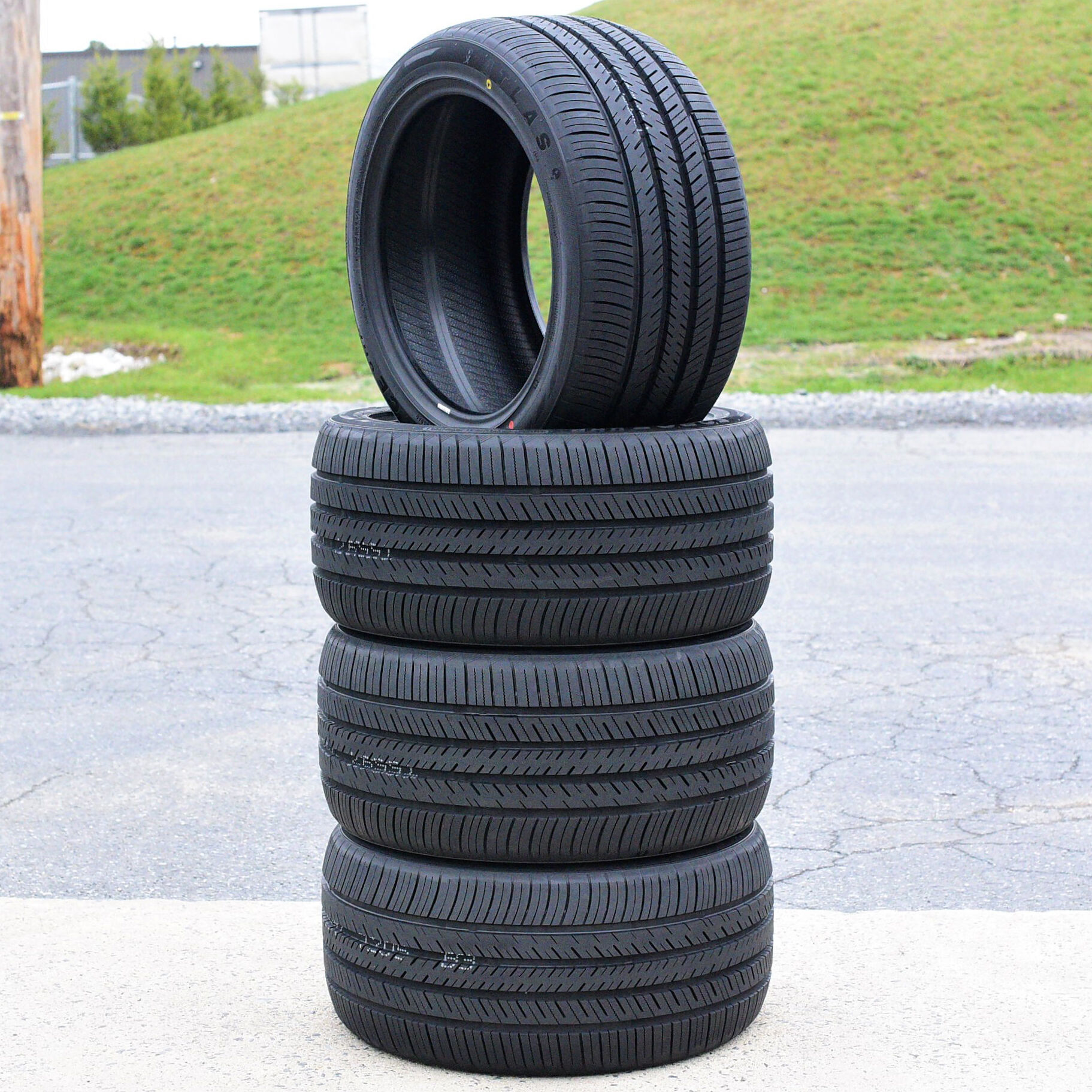 Atlas Tire Force UHP 245/45R20 ZR 103Y XL