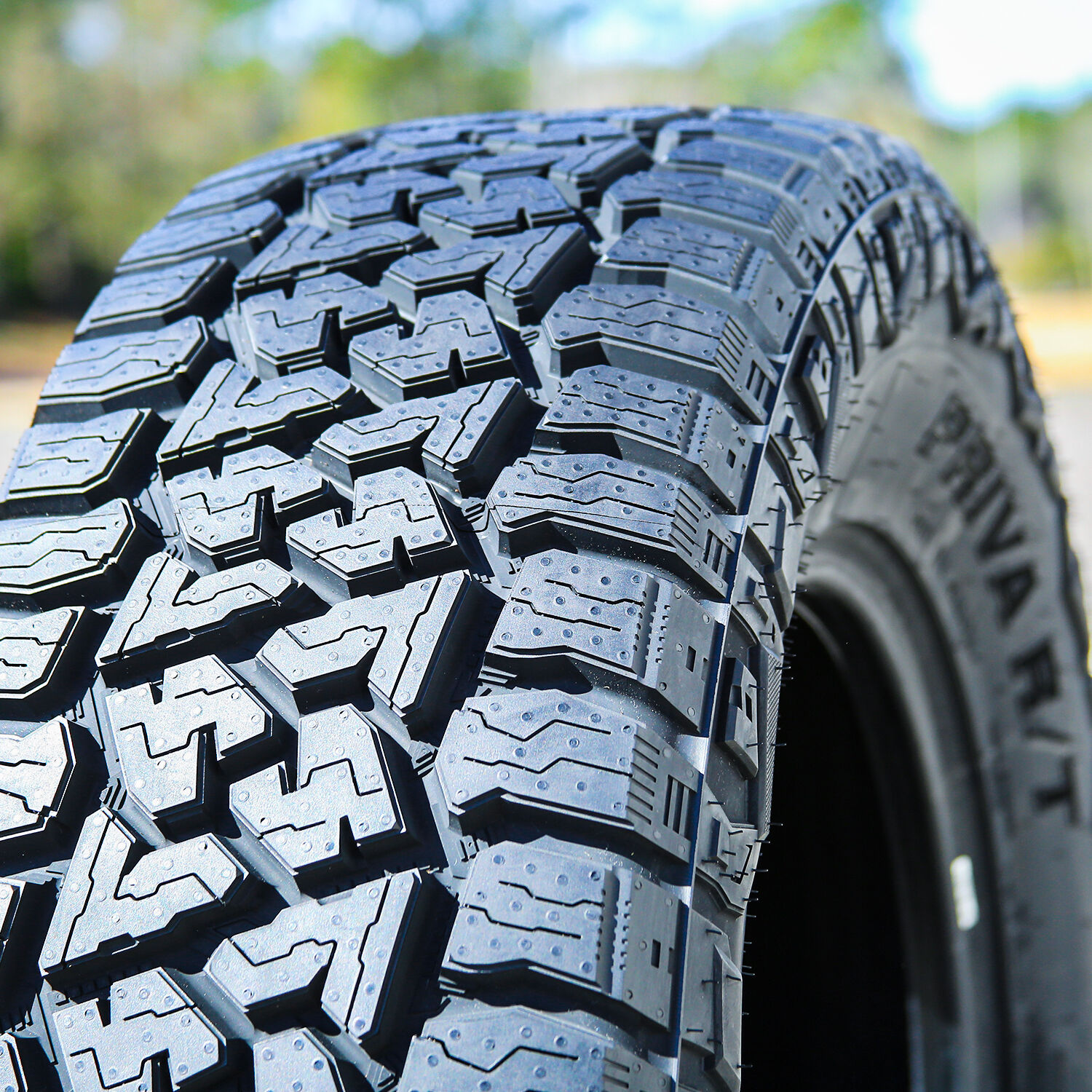 Atlas Priva R/T LT 275/65R18 123/120Q E (10 Ply)