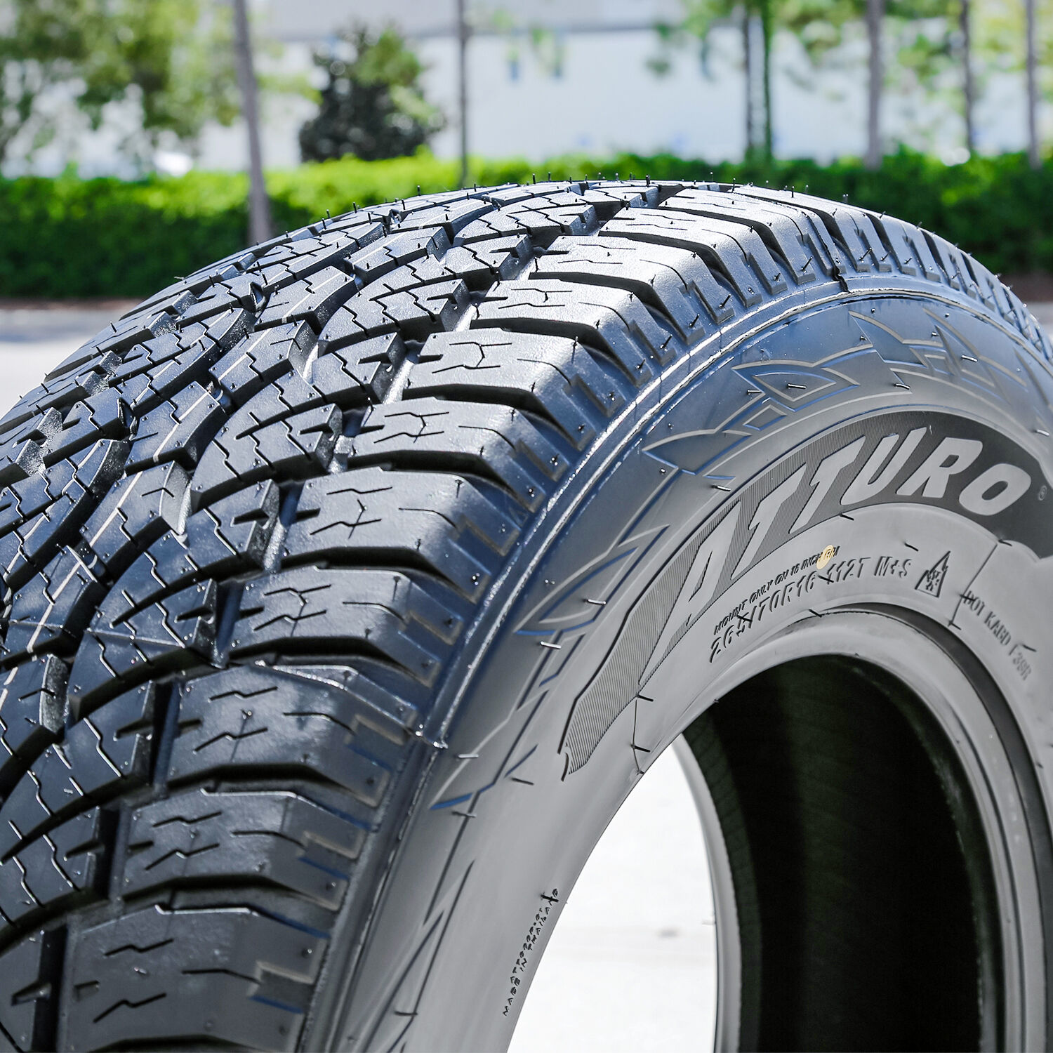 Atturo Trail Blade A/T 265/70R16 112T