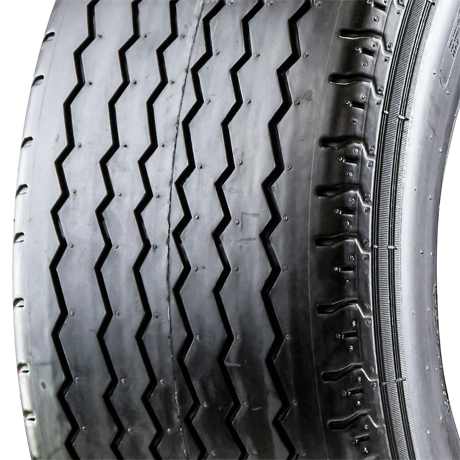 Avon CR6-ZZ 275/55R15 104V