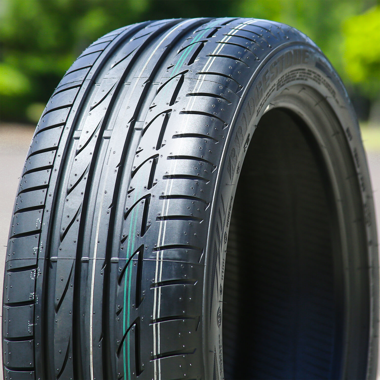 Bridgestone Potenza S001 RFT 245/35R18 92Y XL