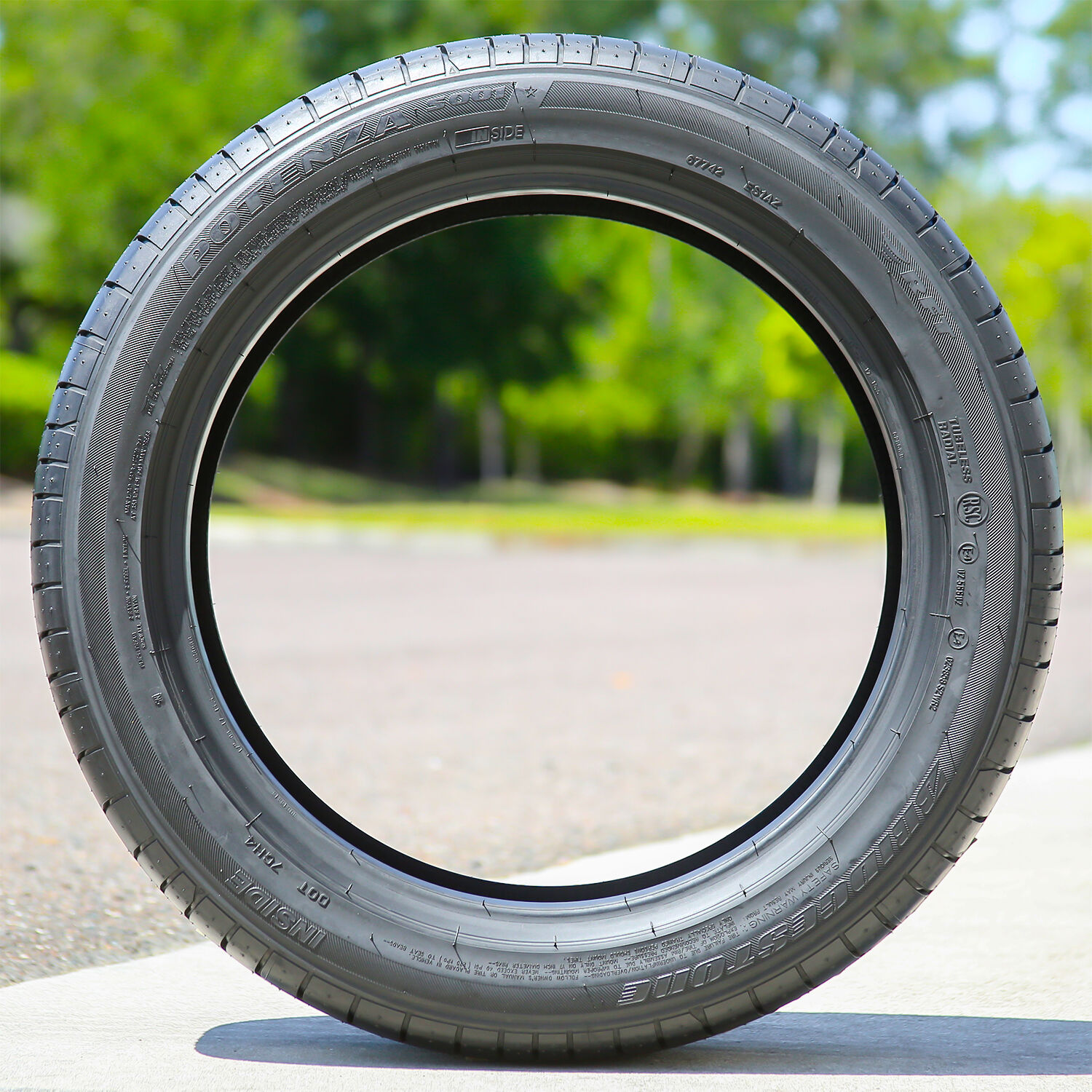 Bridgestone Potenza S001 RFT 245/35R18 92Y XL