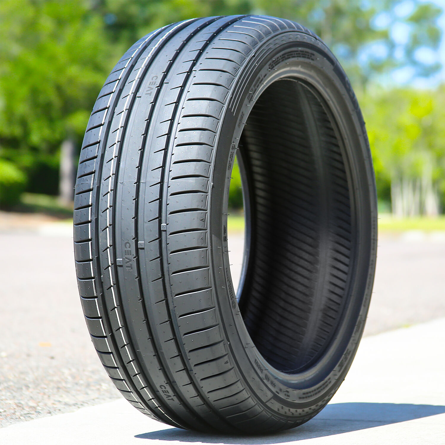 Set Of 4 Ceat SportDrive 255/35R19 96W XL