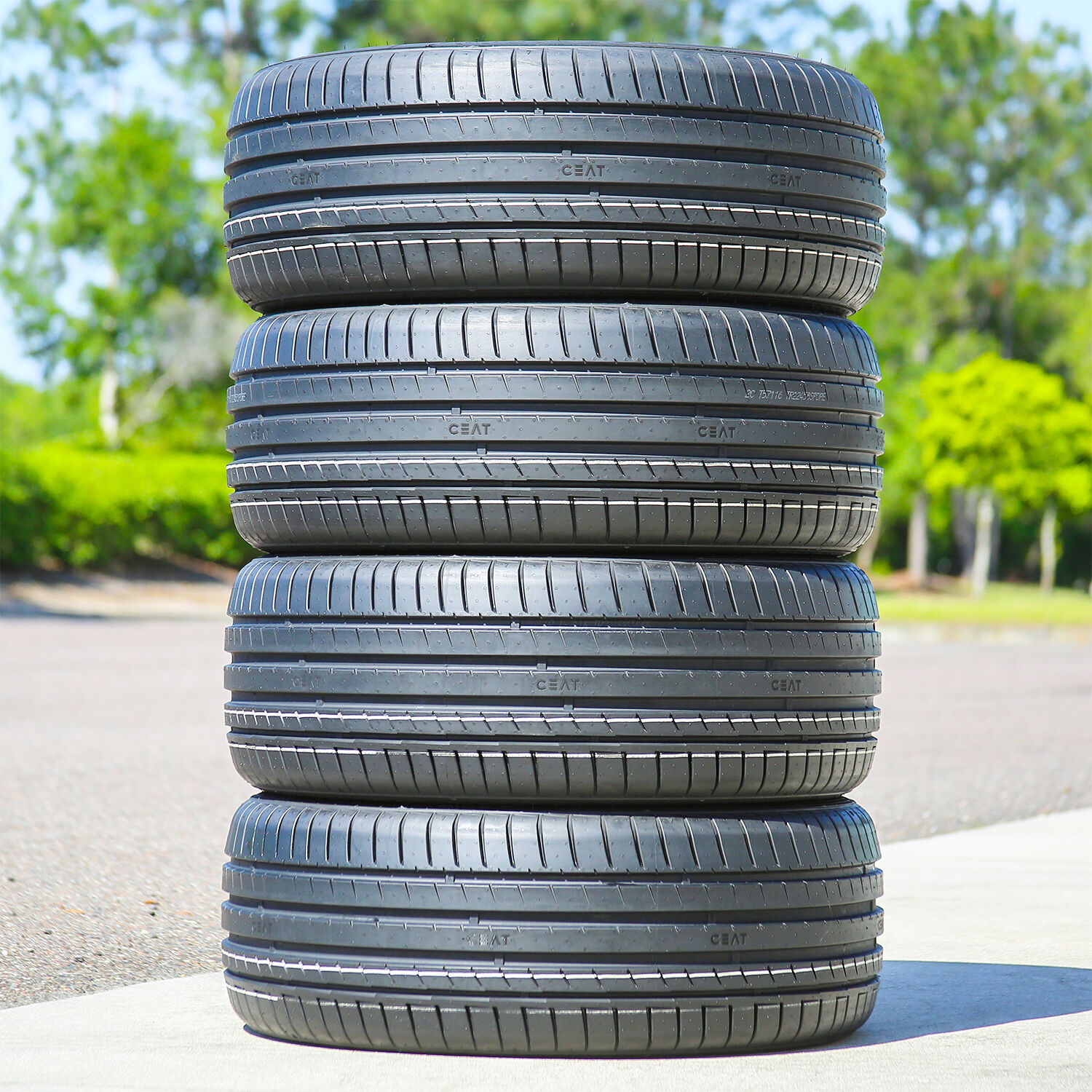 Set Of 4 Ceat SportDrive 255/35R19 96W XL