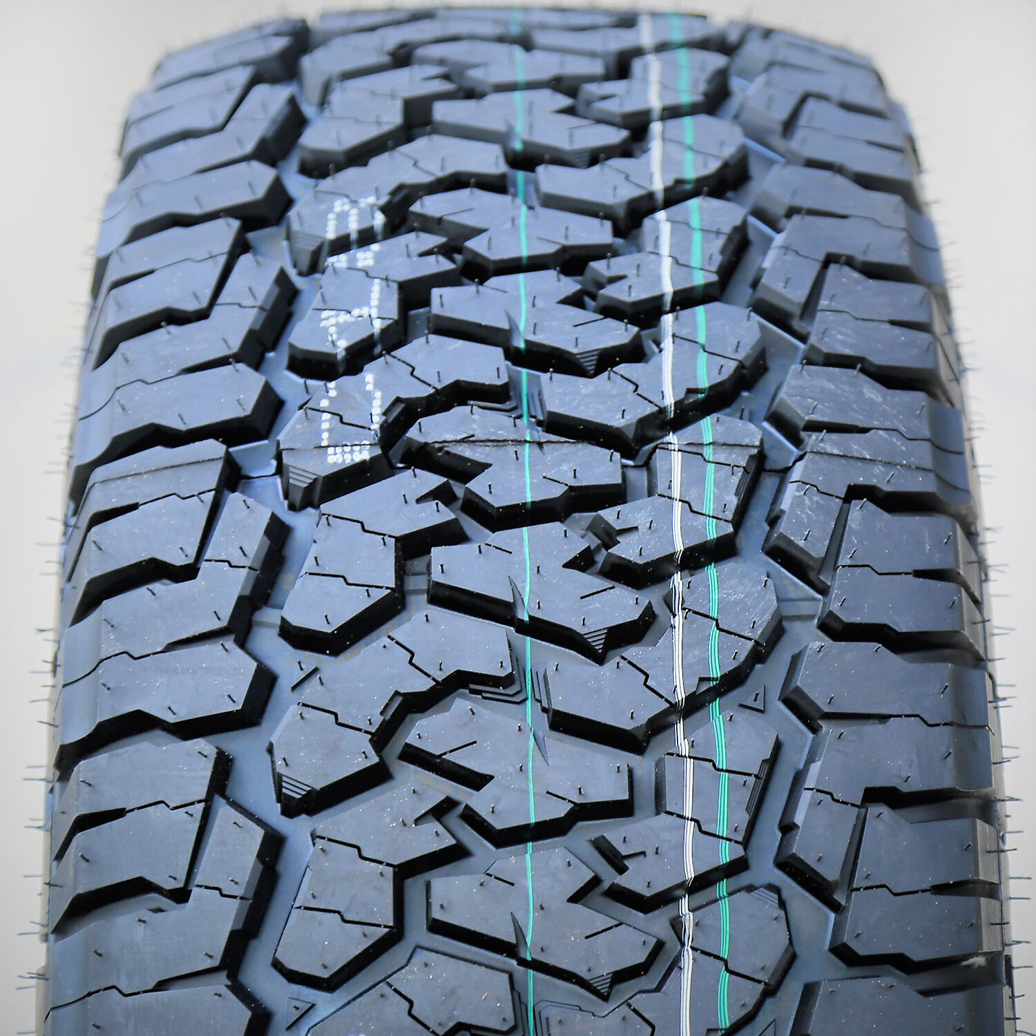 Comforser CF1100 LT 315/70R17 121/118S E (10 Ply)