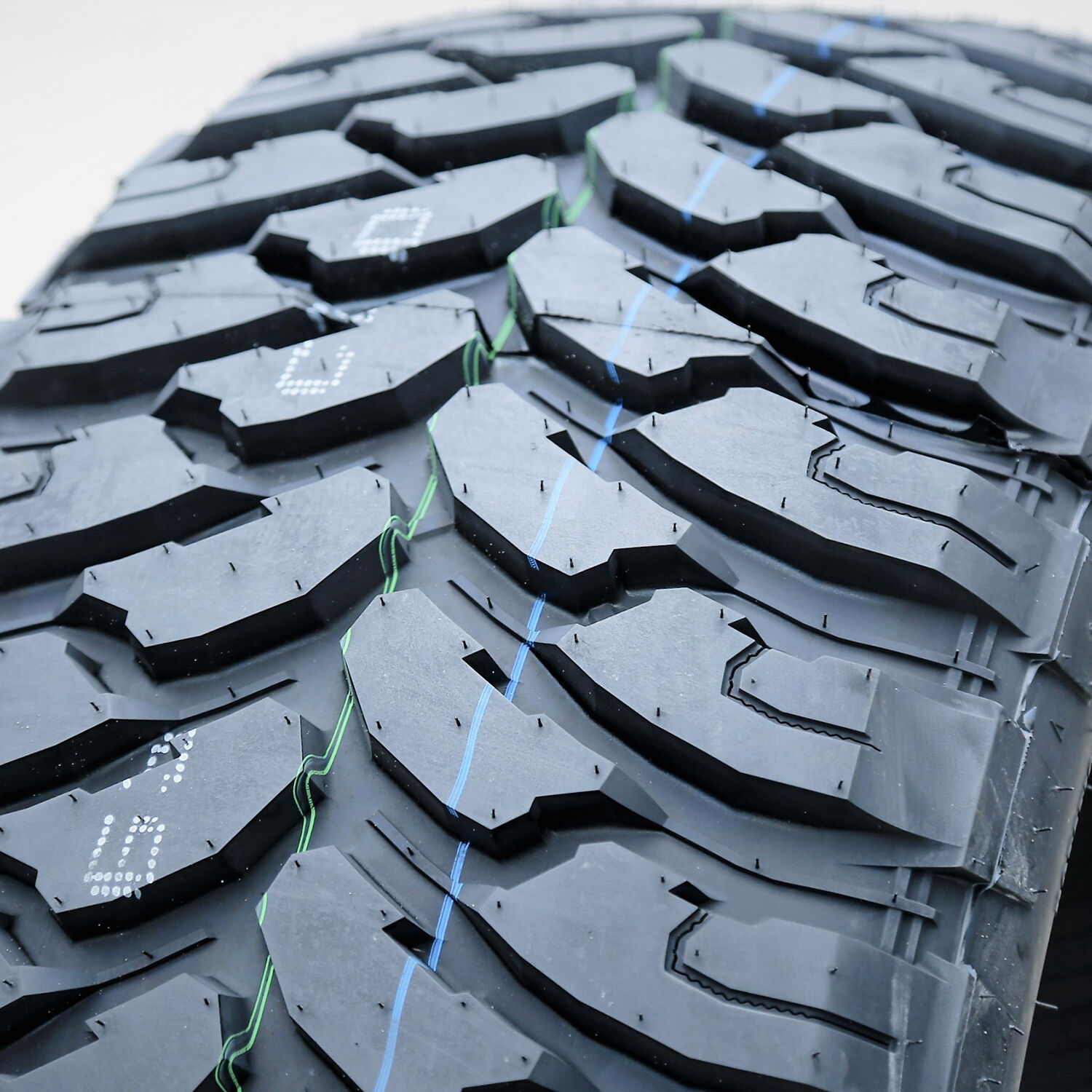 Comforser CF3000 LT 35X13.50R26 118Q E (10 Ply)