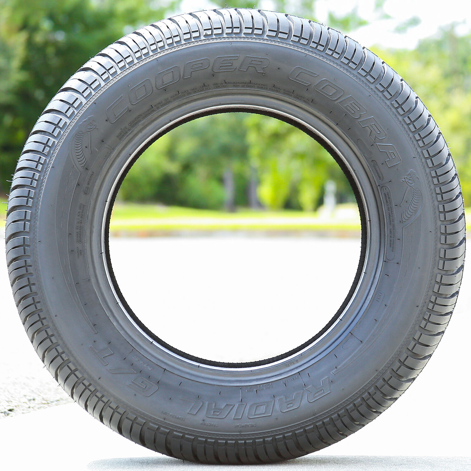 Cooper Cobra Radial G/T 225/70R15 100T