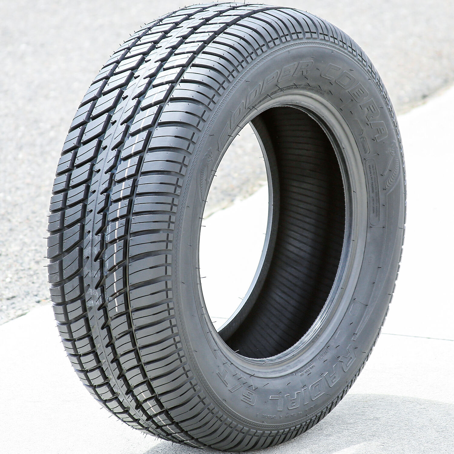 Cooper Cobra Radial G/T 225/70R15 100T