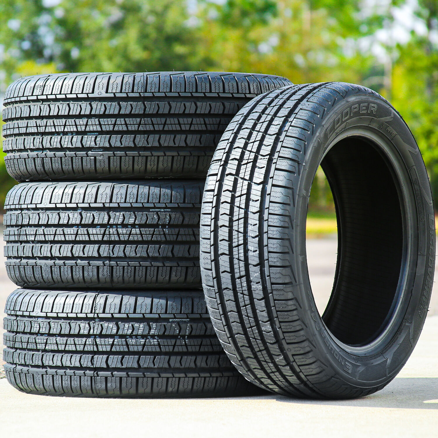 Cooper Discoverer EnduraMax 235/65R17 104H