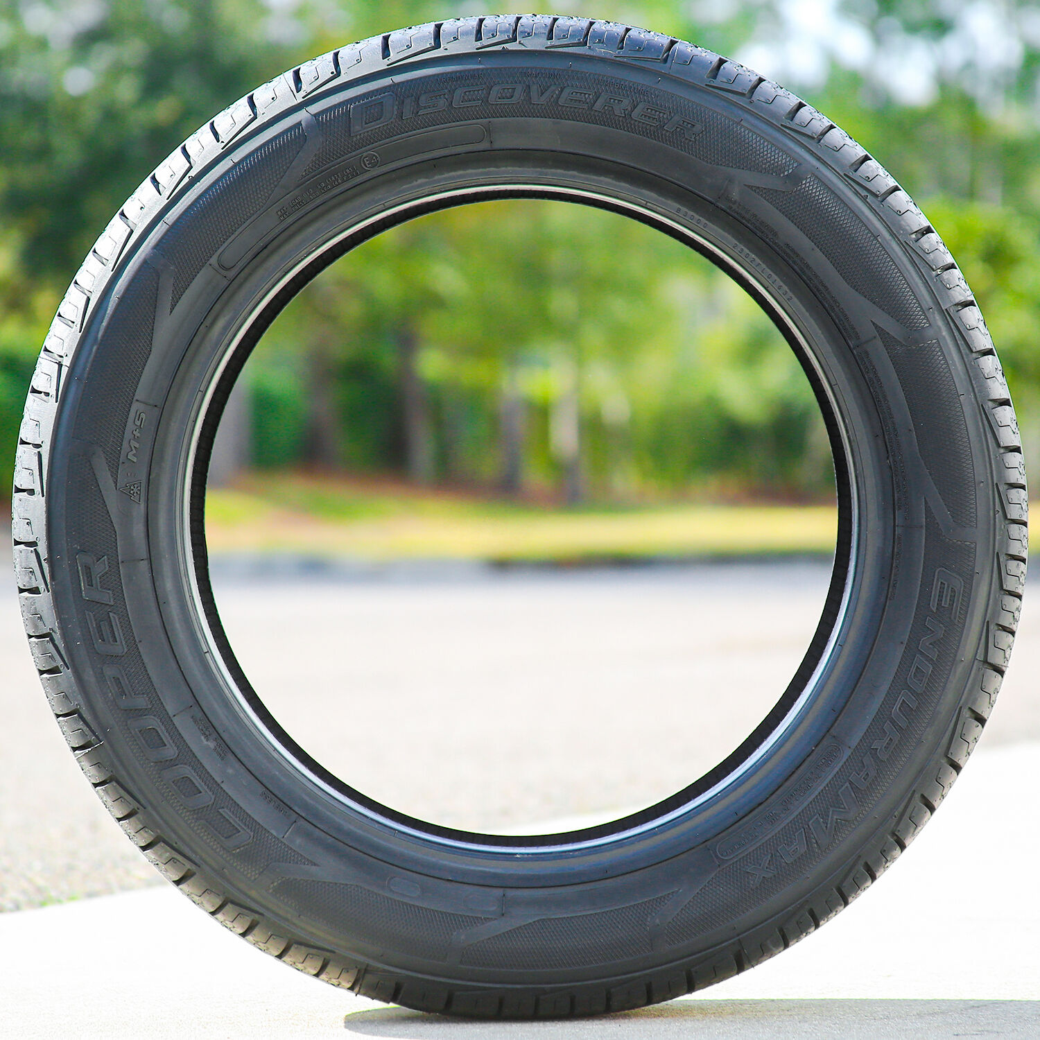 Cooper Discoverer EnduraMax 235/65R17 104H