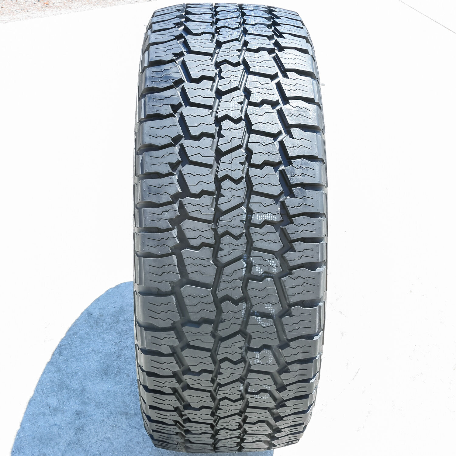 Cooper Discoverer RTX2