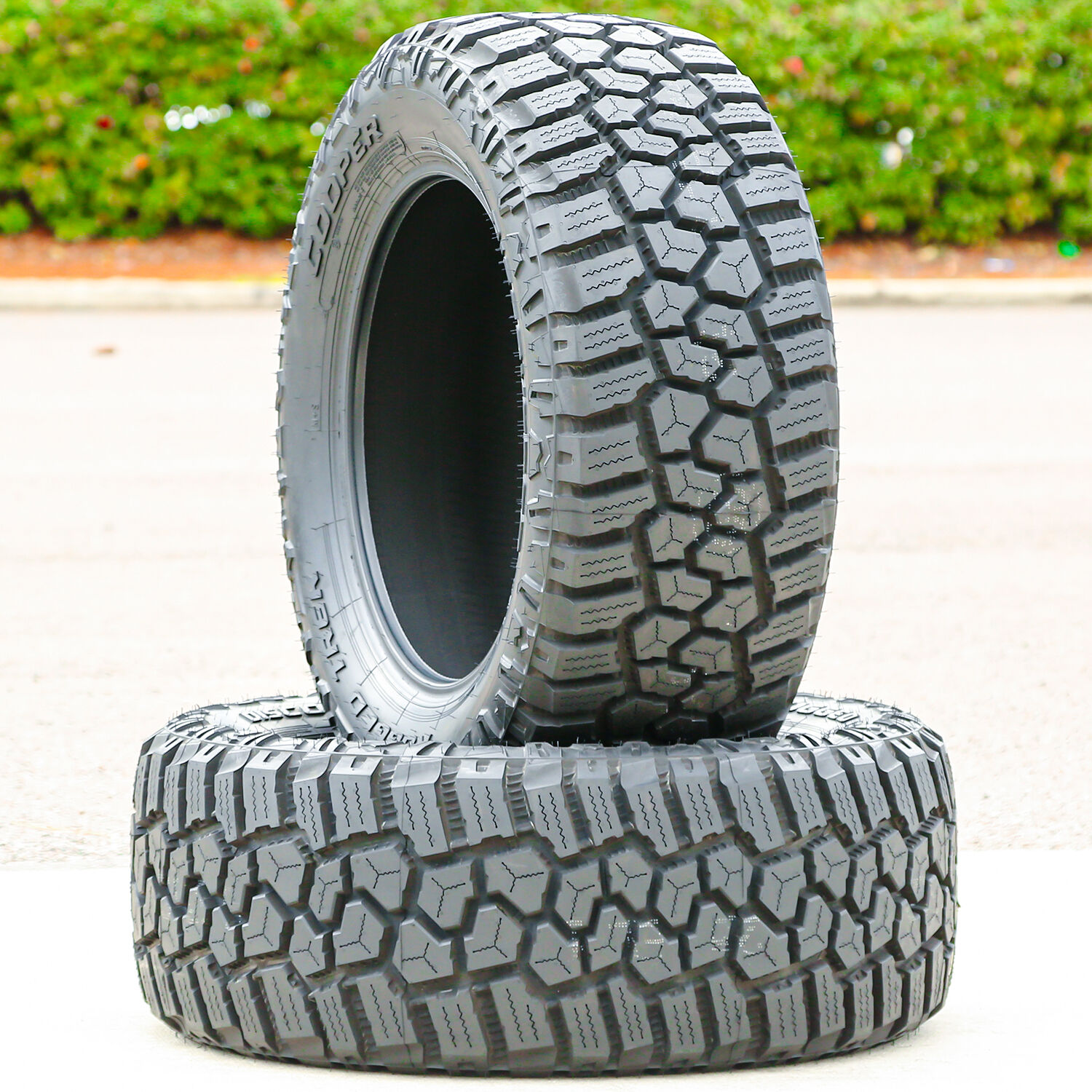 Cooper Discoverer Rugged Trek 265/70R16 112T