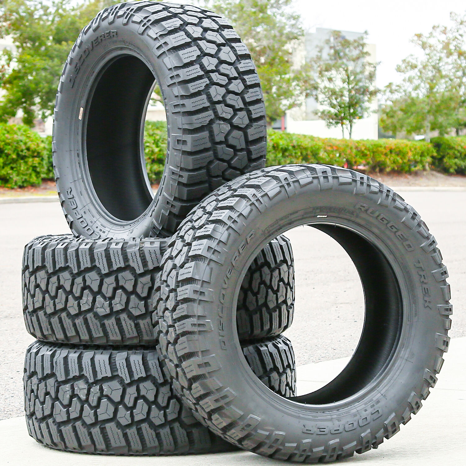 Cooper Discoverer Rugged Trek 265/70R16 112T