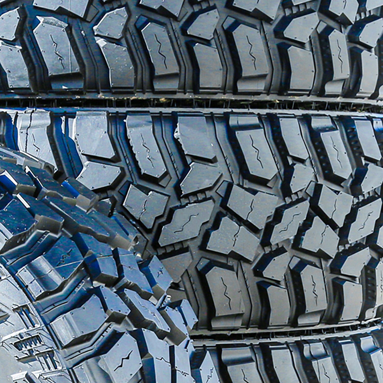 Cooper Discoverer STT Pro LT 295/70R17 121/118Q E (10 Ply)