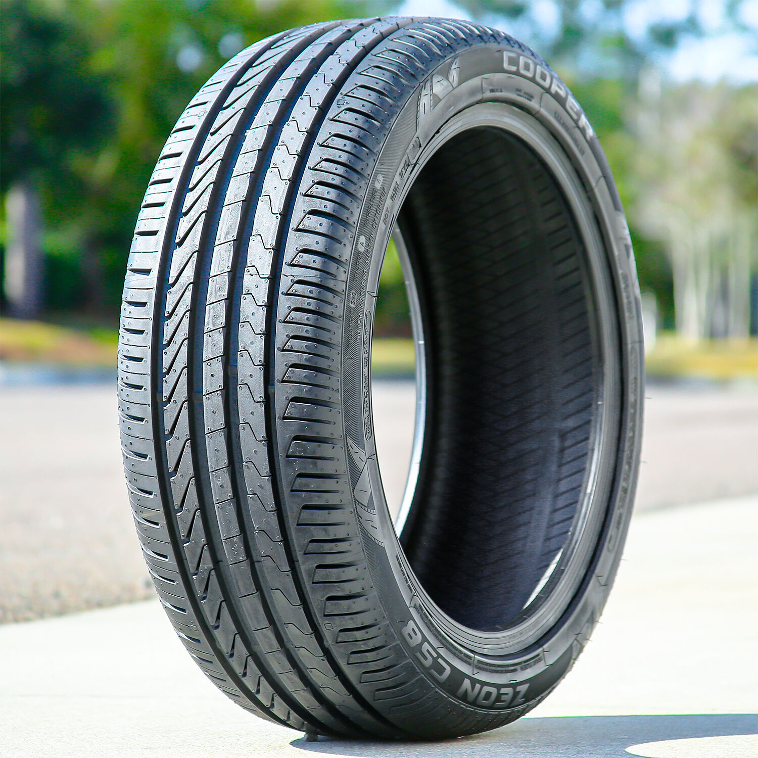 Cooper Zeon CS8 215/45R17 ZR 91Y XL