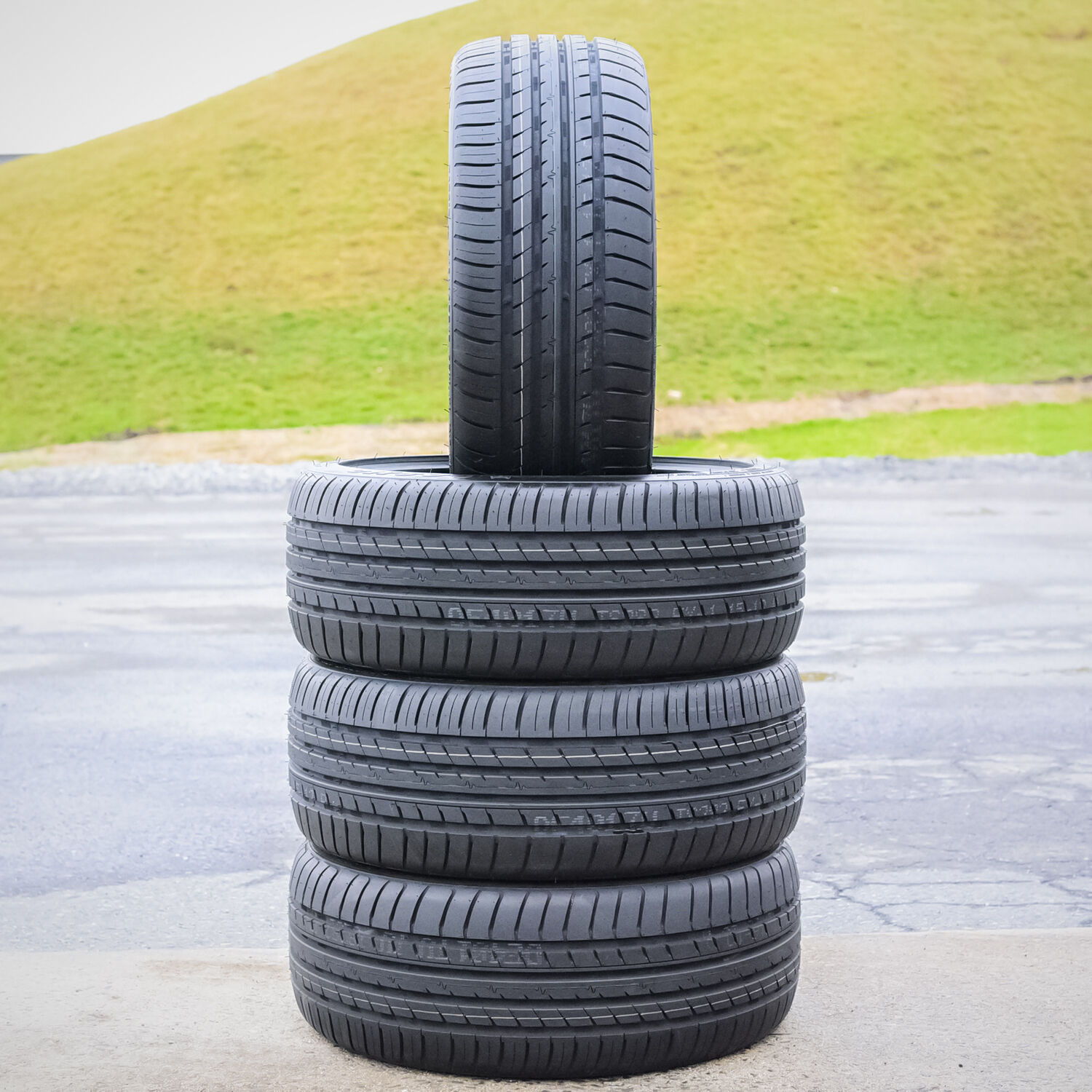 Cosmo MuchoMacho 215/55R17 ZR 98W XL