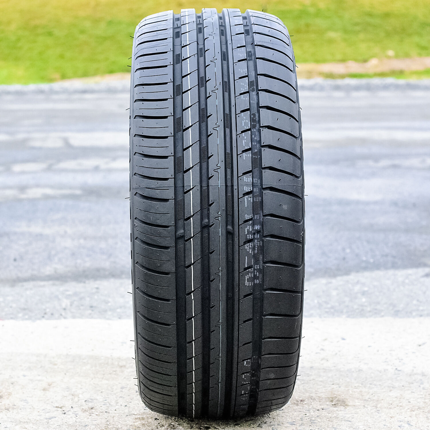 Cosmo MuchoMacho 215/55R17 ZR 98W XL