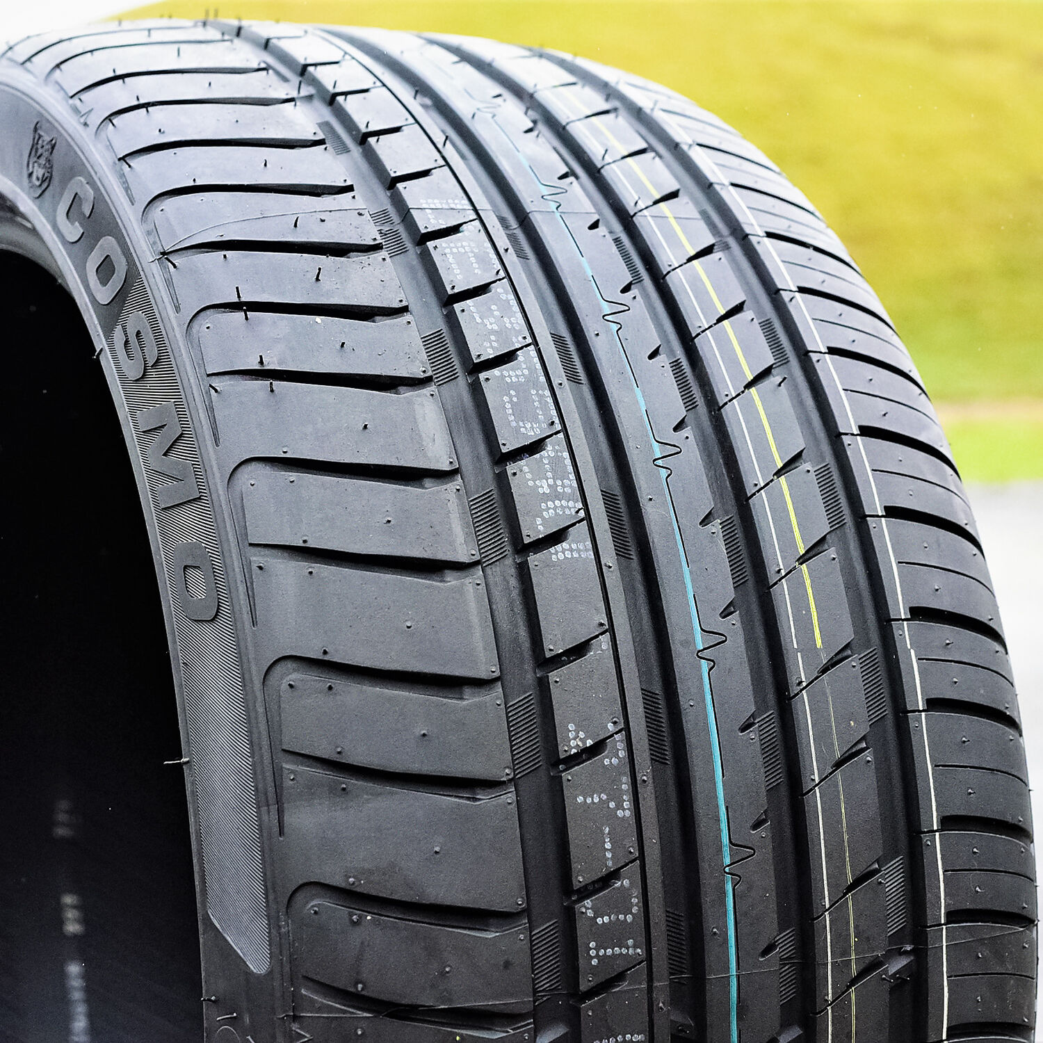 Cosmo MuchoMacho 255/35R18 ZR 94Y XL