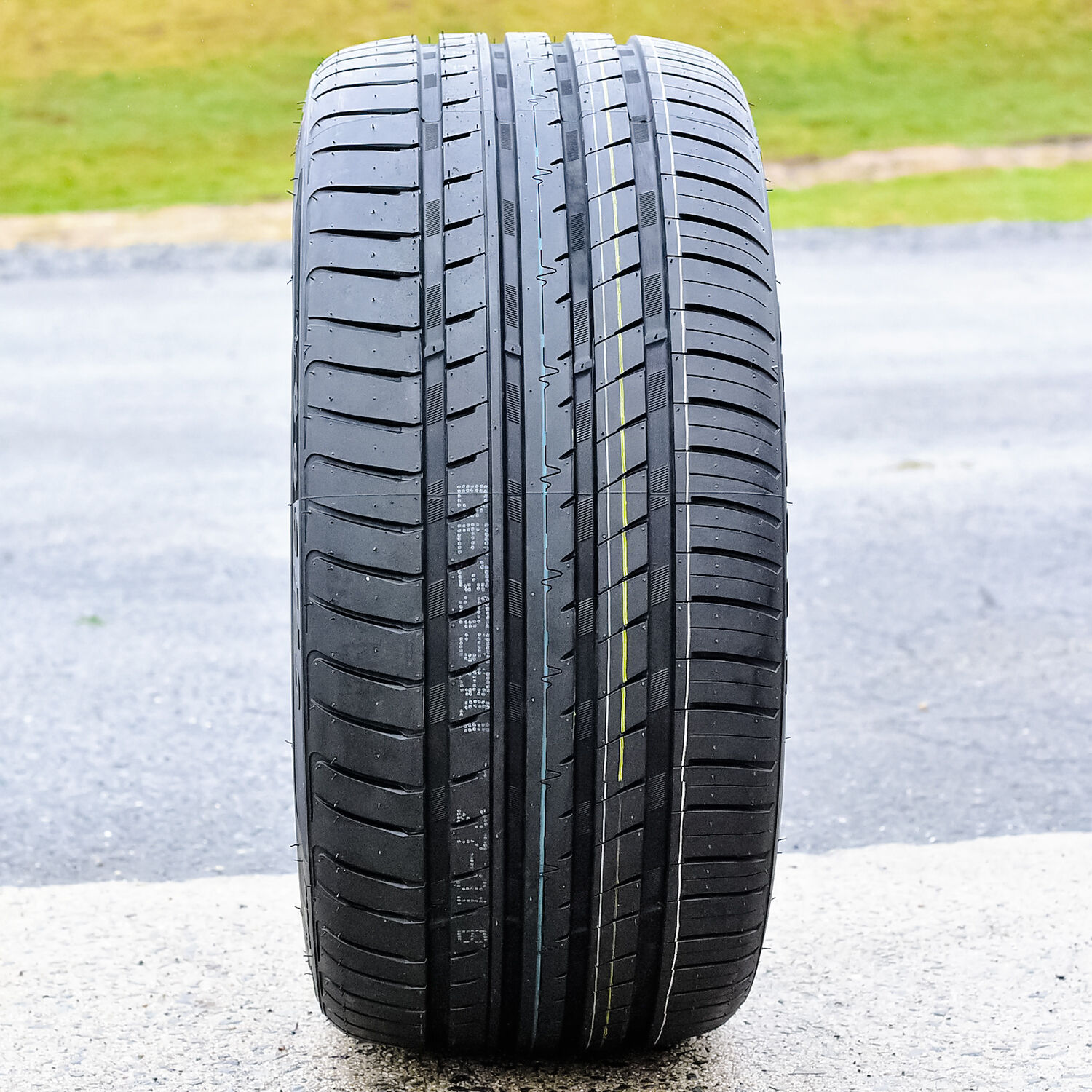 Cosmo MuchoMacho 255/35R18 ZR 94Y XL