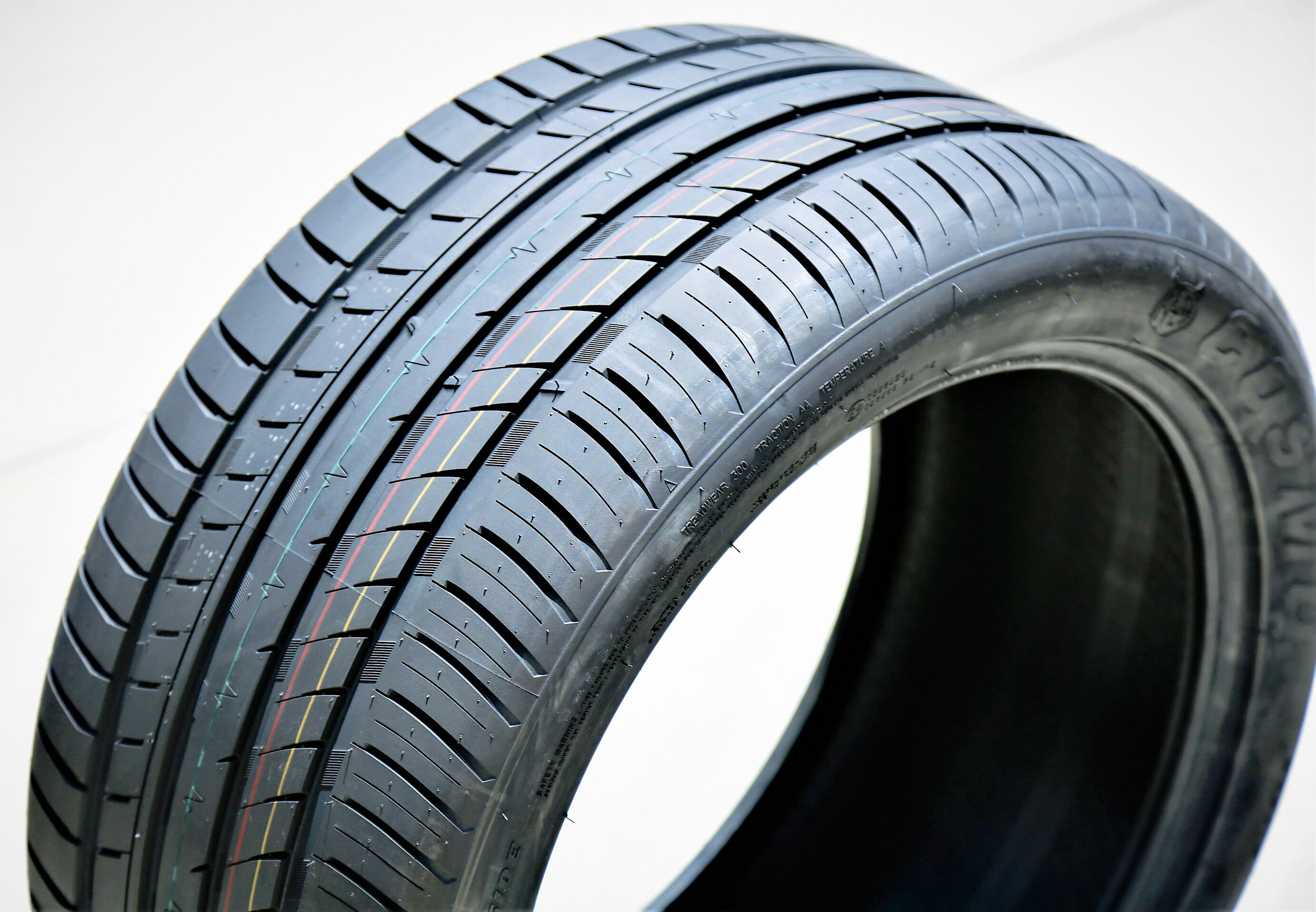 Cosmo MuchoMacho 315/35R20 ZR 110W XL