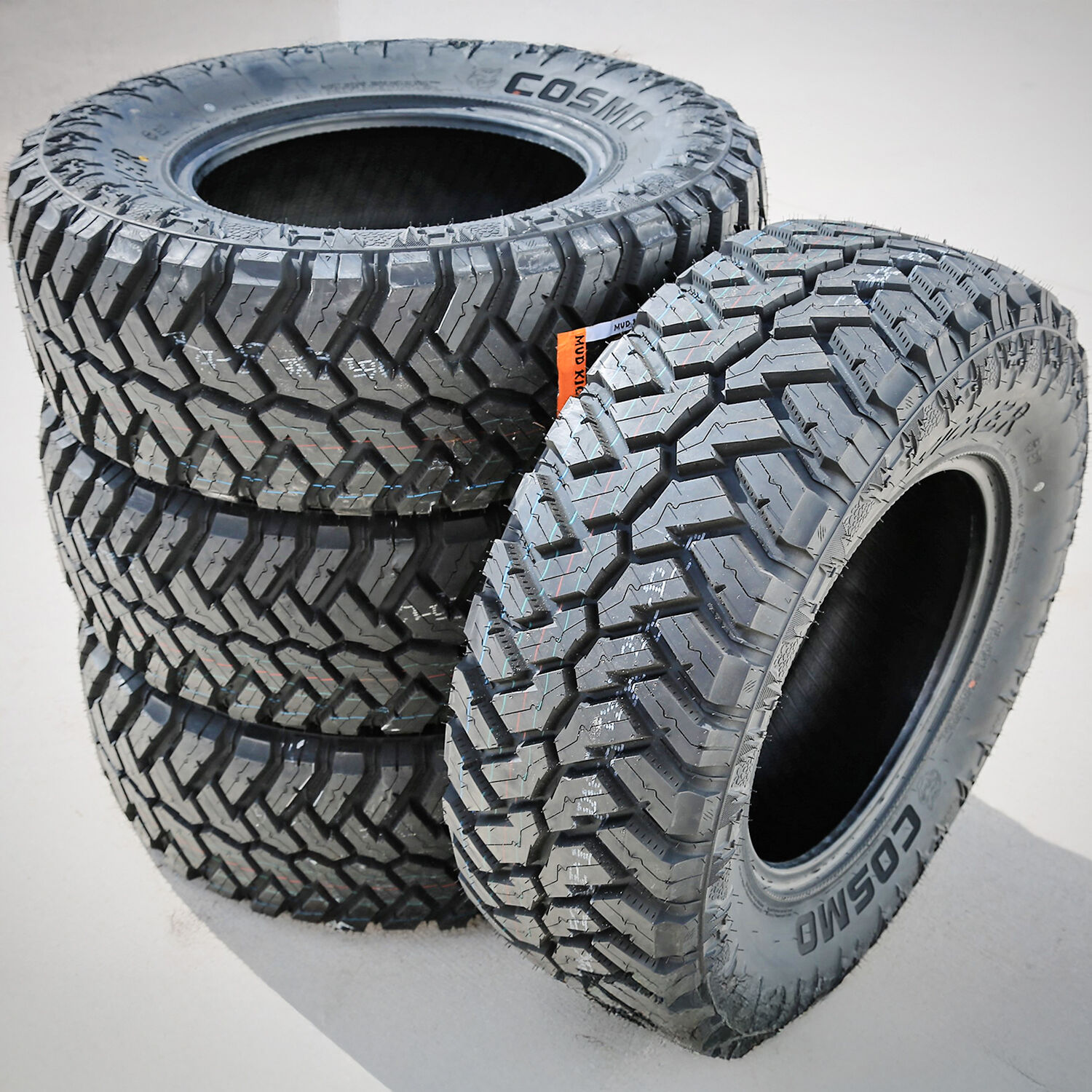 Cosmo Mud Kicker LT 305/55R20 125/122Q F (12 Ply)