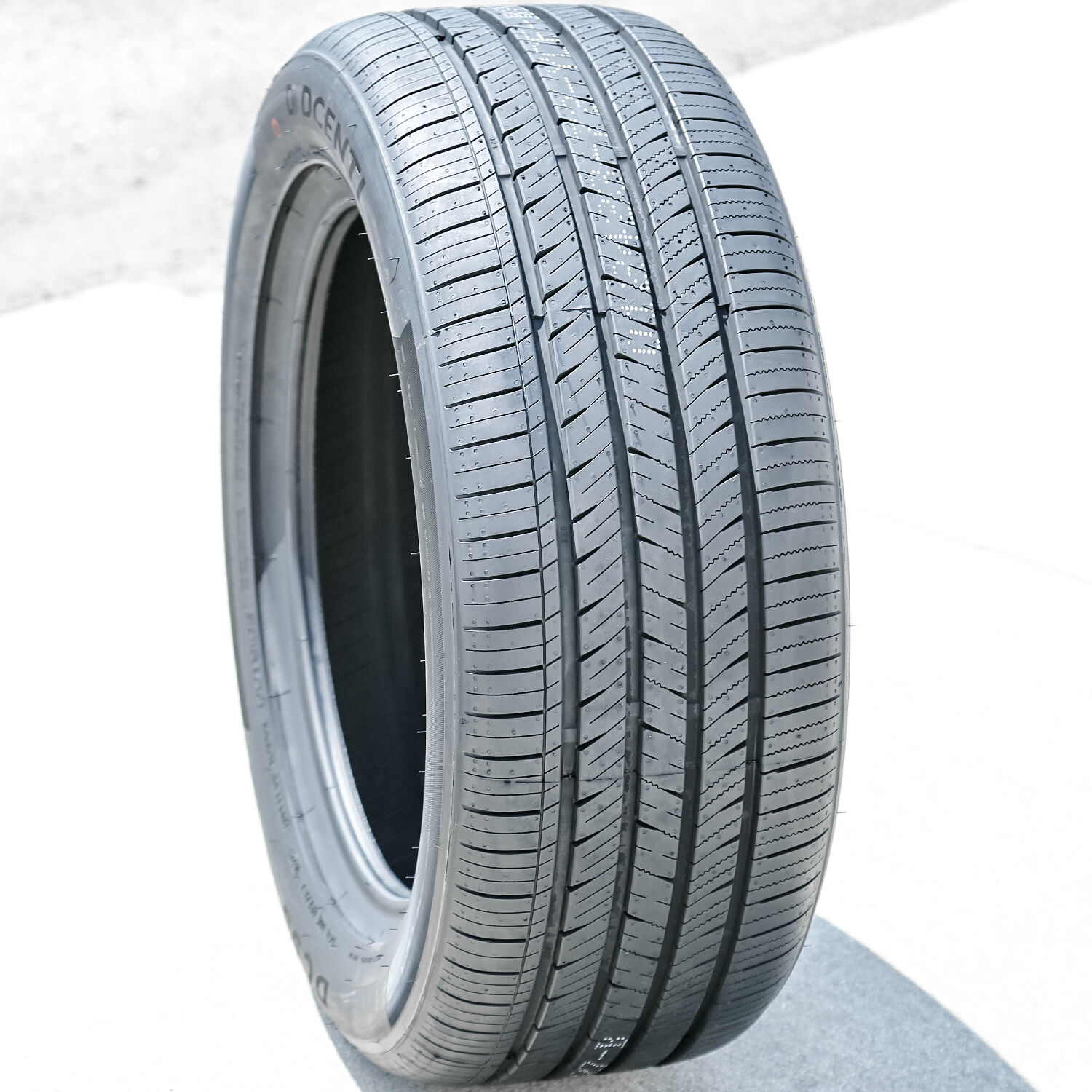 Dcenti DC55 245/35R18 ZR 92W