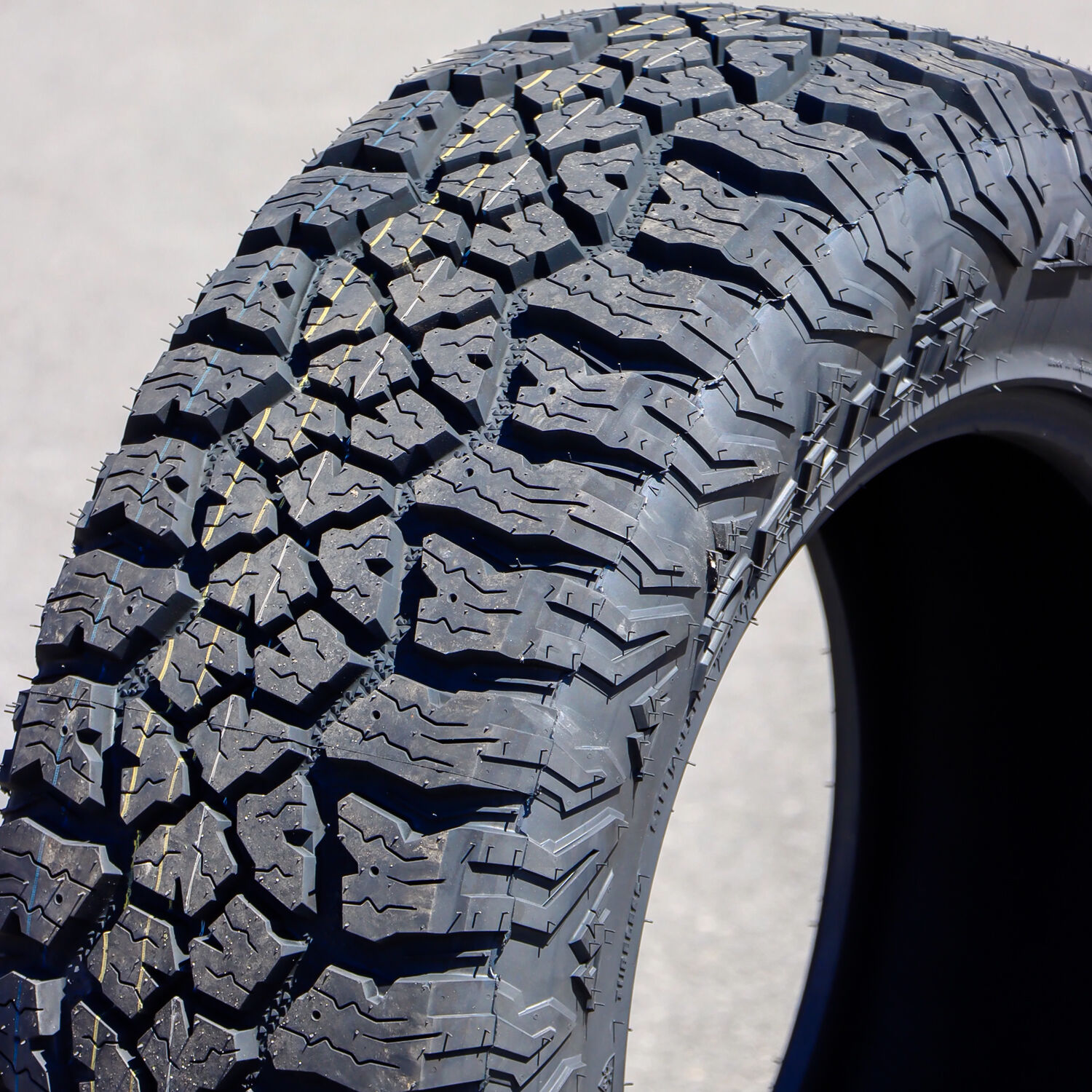 Delium Terra Raider A/TX KU-257 Steel Belted LT 31X10.50R15 109Q C (6 Ply) AT All Terrain Tire