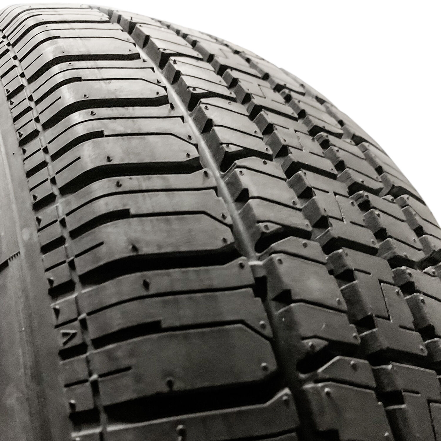 Set Of 4 Delta Custom 428 A/S 205/70R15 95S