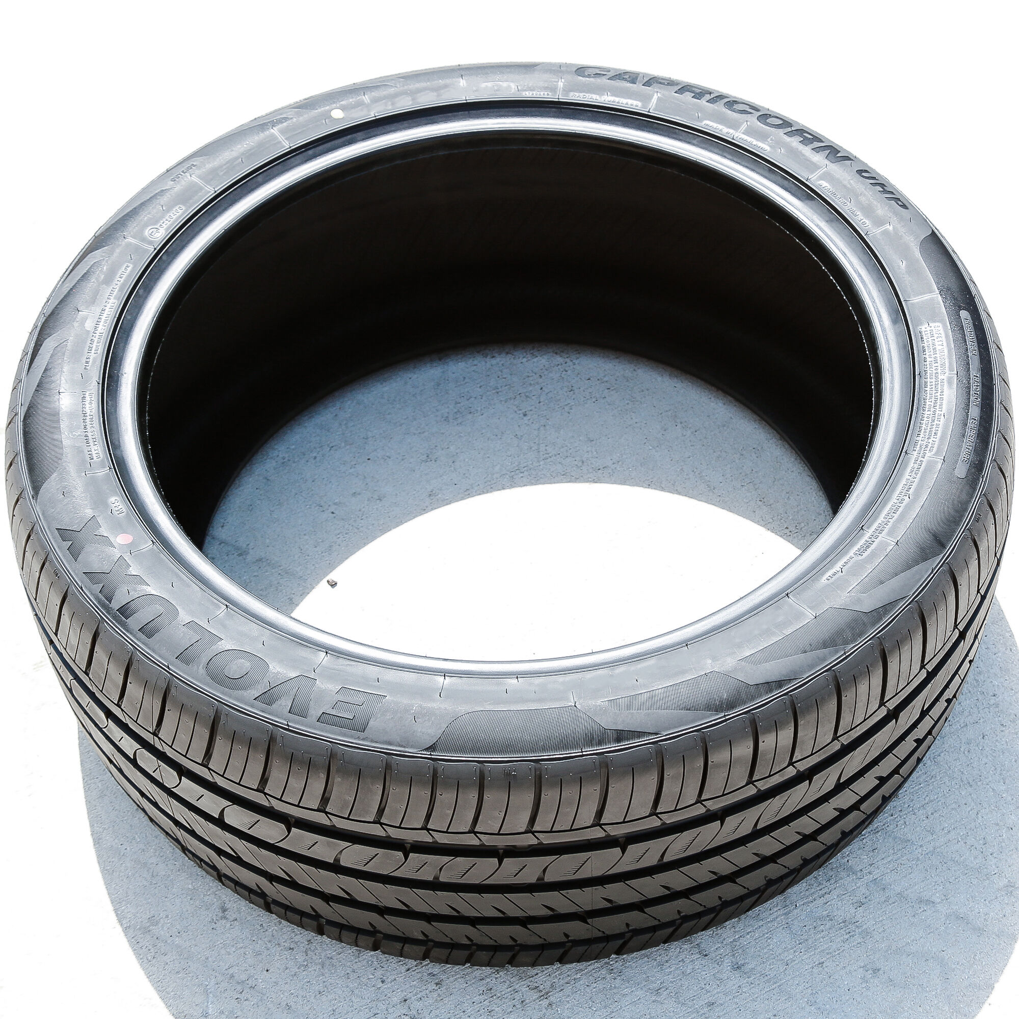 Evoluxx Capricorn UHP 285/45R22 114W XL