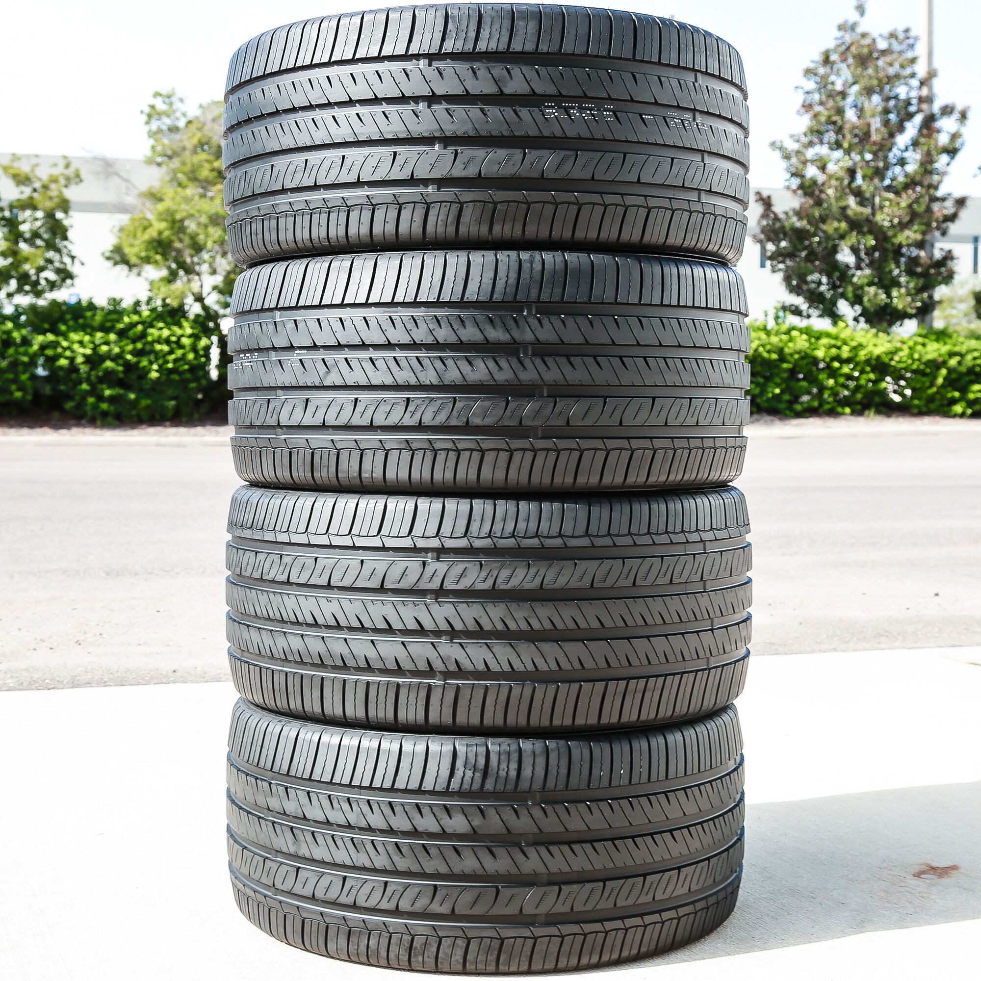 Evoluxx Capricorn UHP 275/35R20 102Y XL