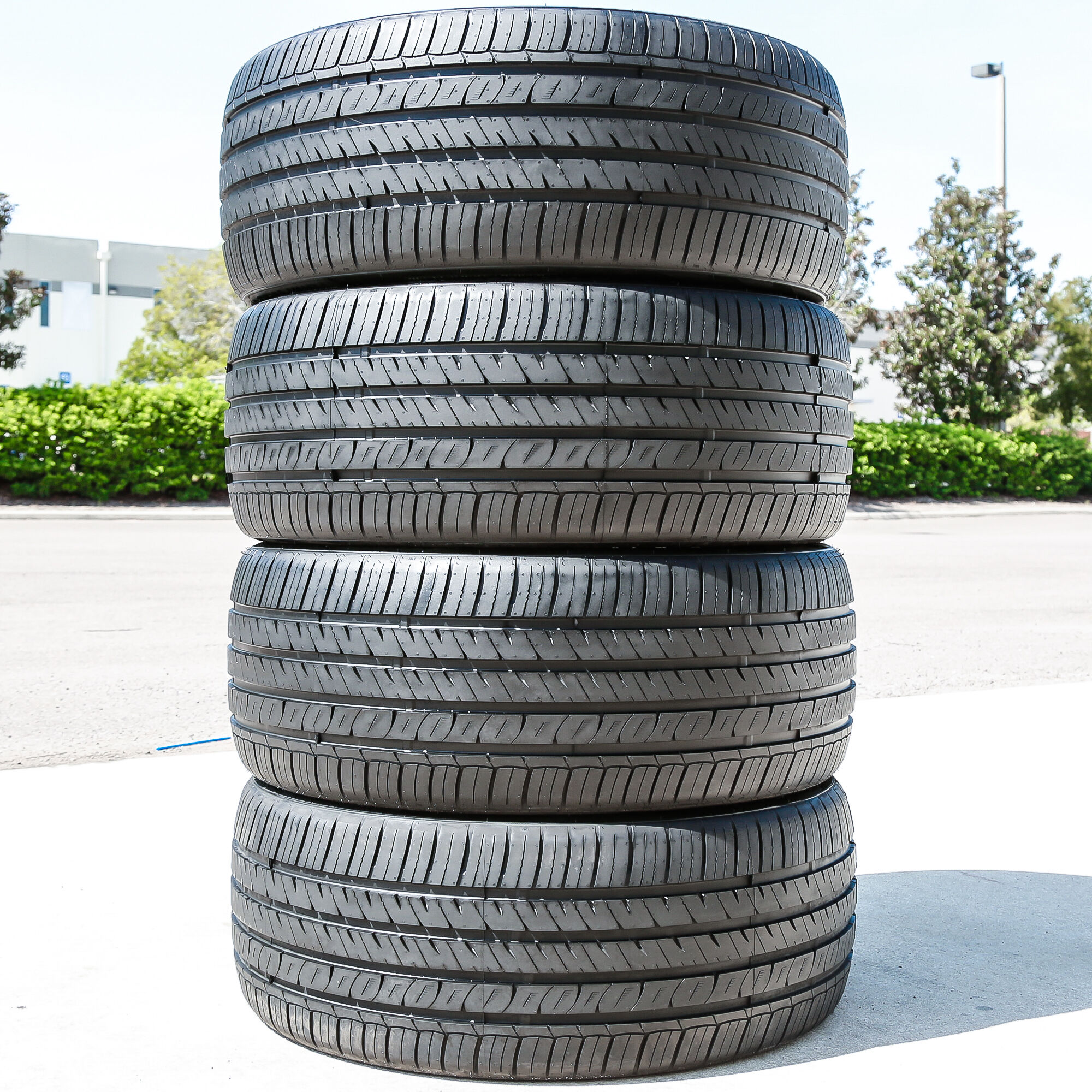 Evoluxx Capricorn UHP 275/25R26 98W XL