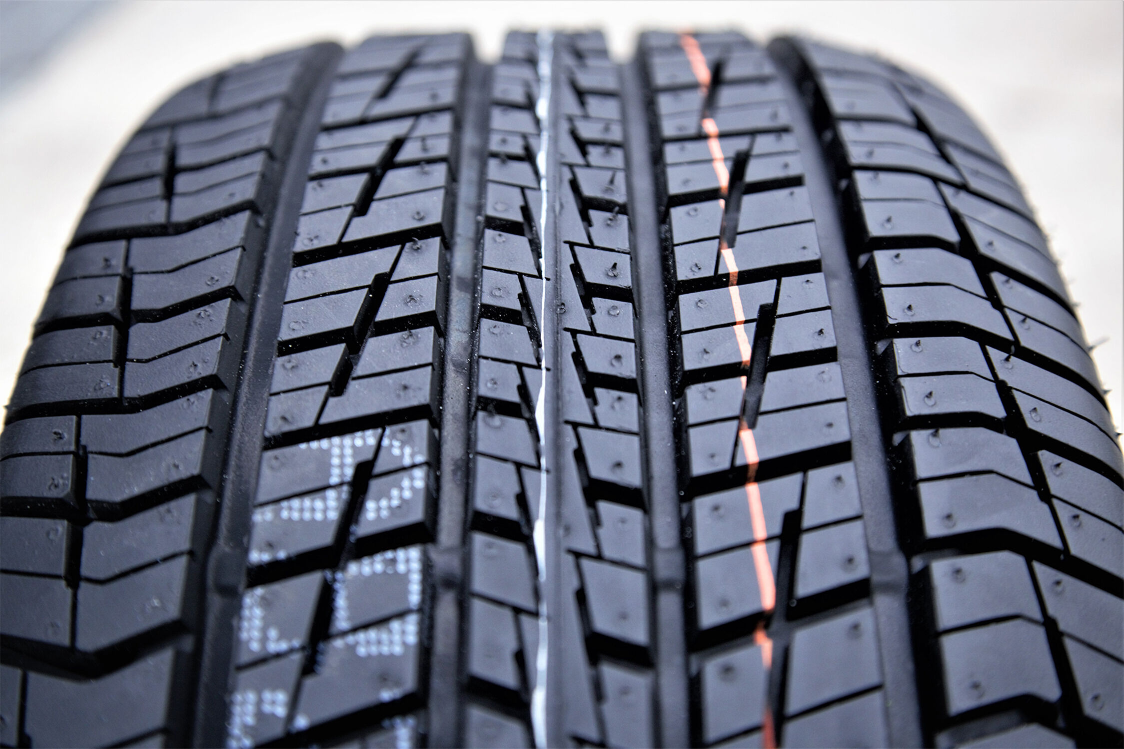 Firestone Firehawk Indy 500 235/60R15 98S