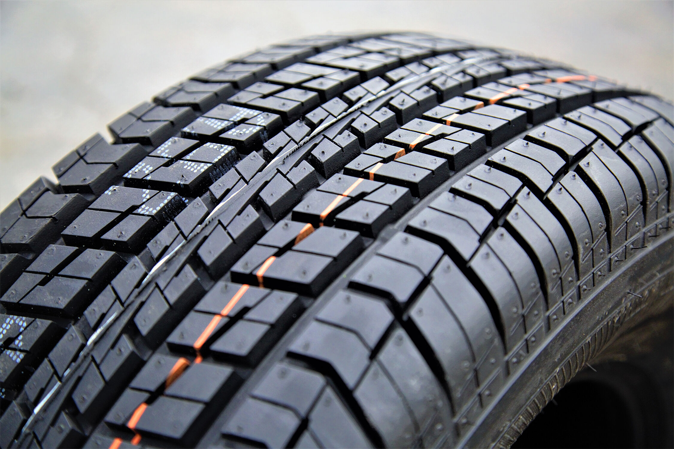 Firestone Firehawk Indy 500 235/60R15 98S